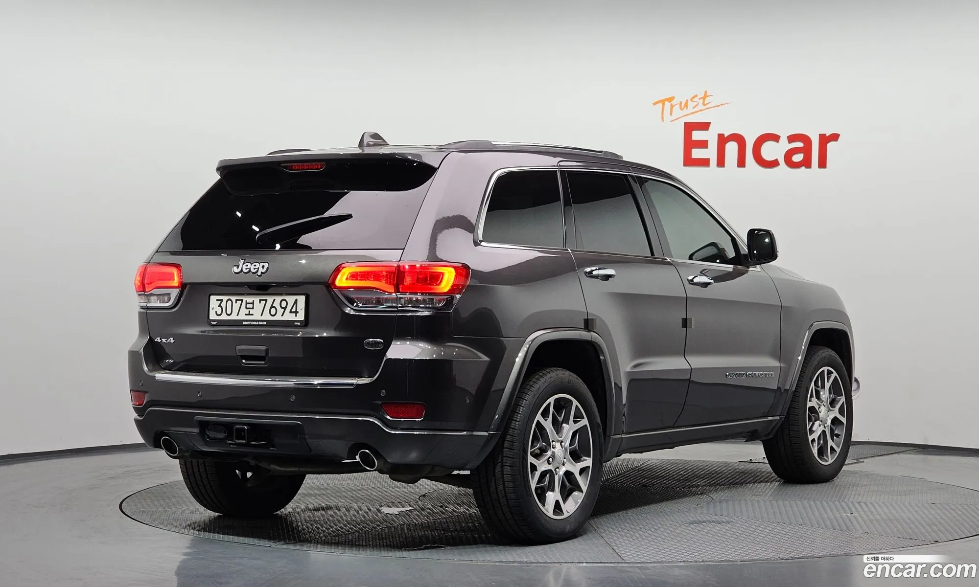 Jeep Grand Cherokee 2020 — 11