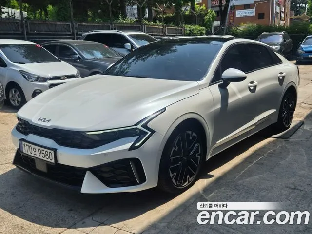 Kia K5 2024 — 2
