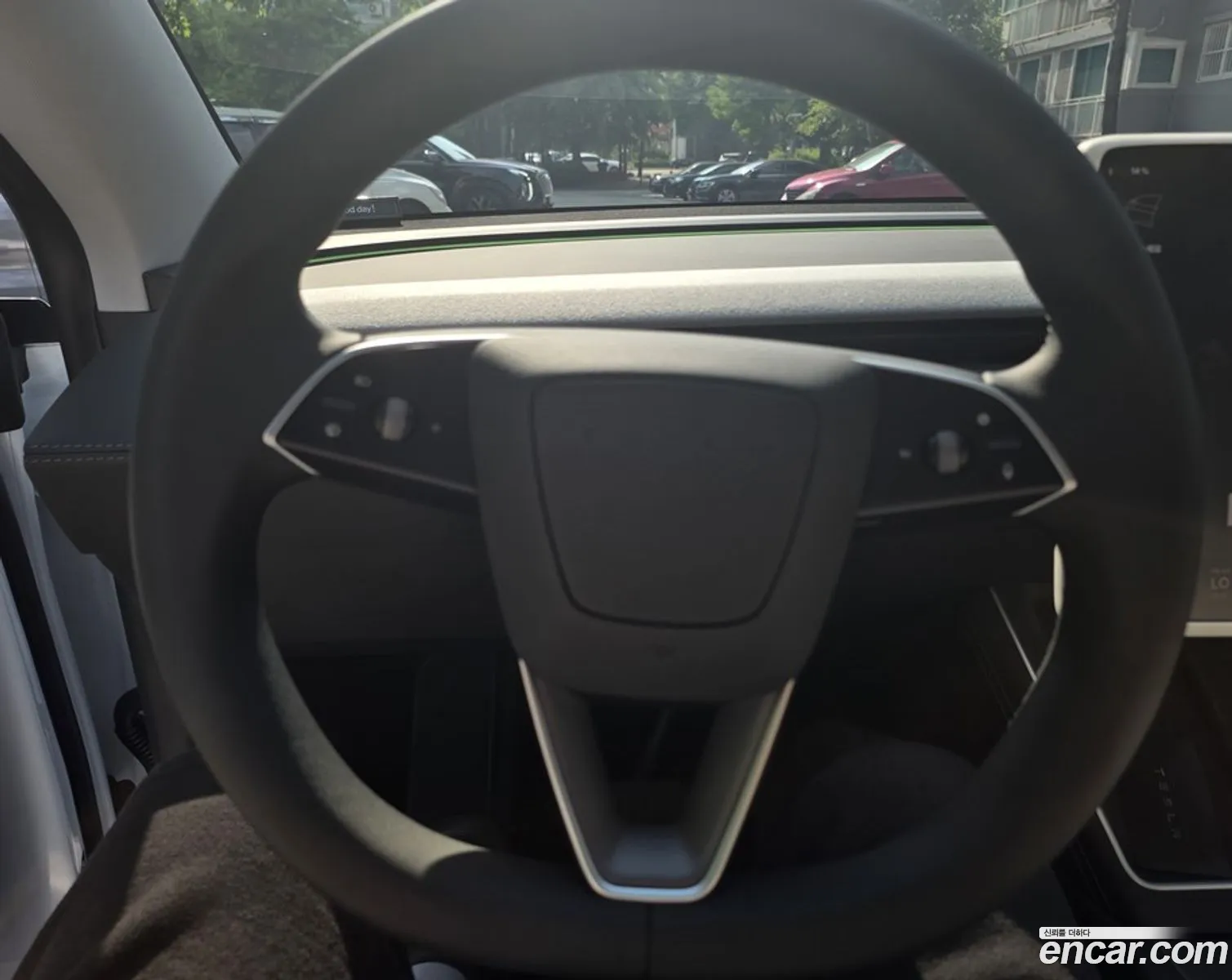 Tesla Model Y 2025 — 9