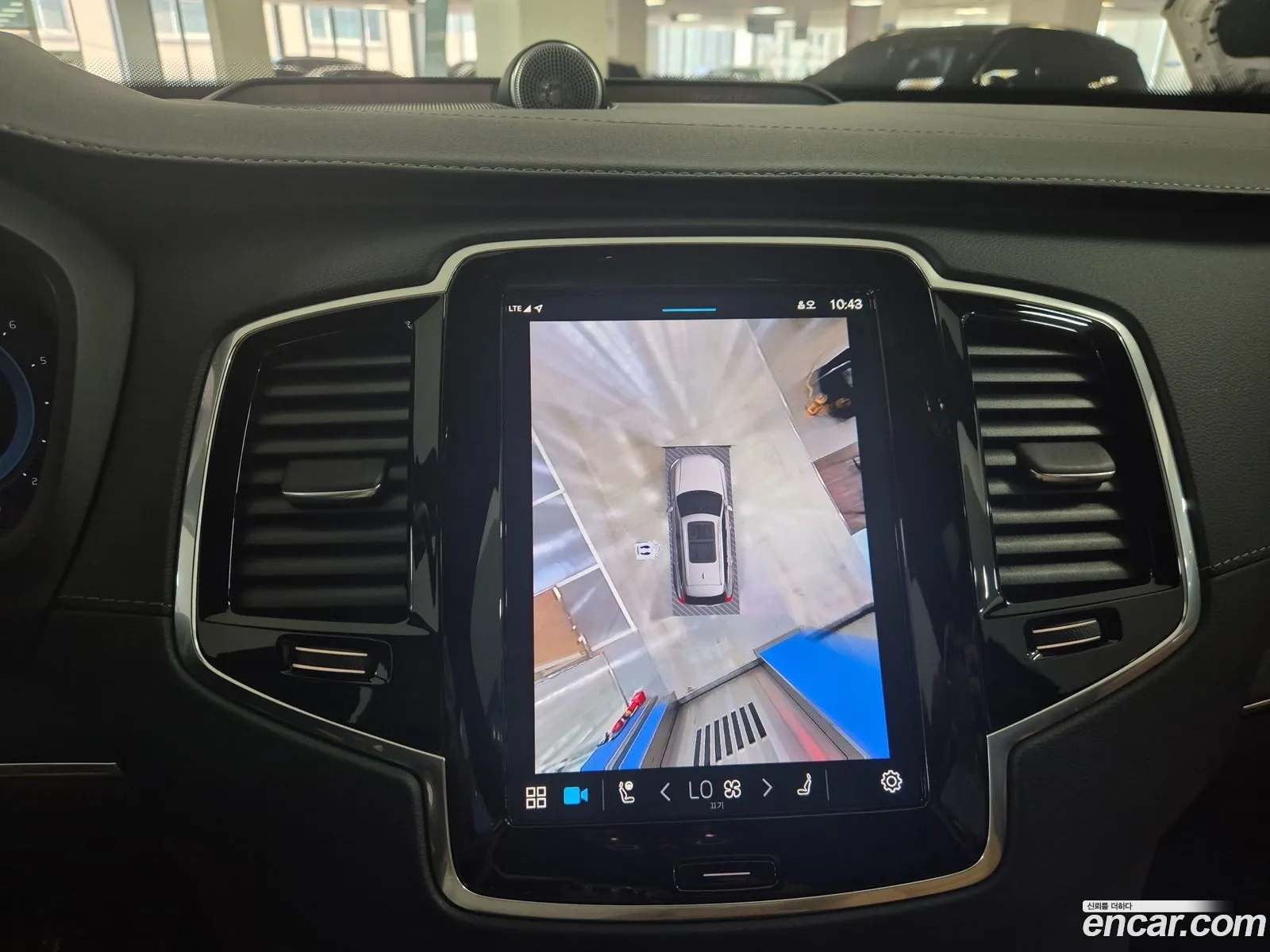 Volvo XC90 2025 — 18