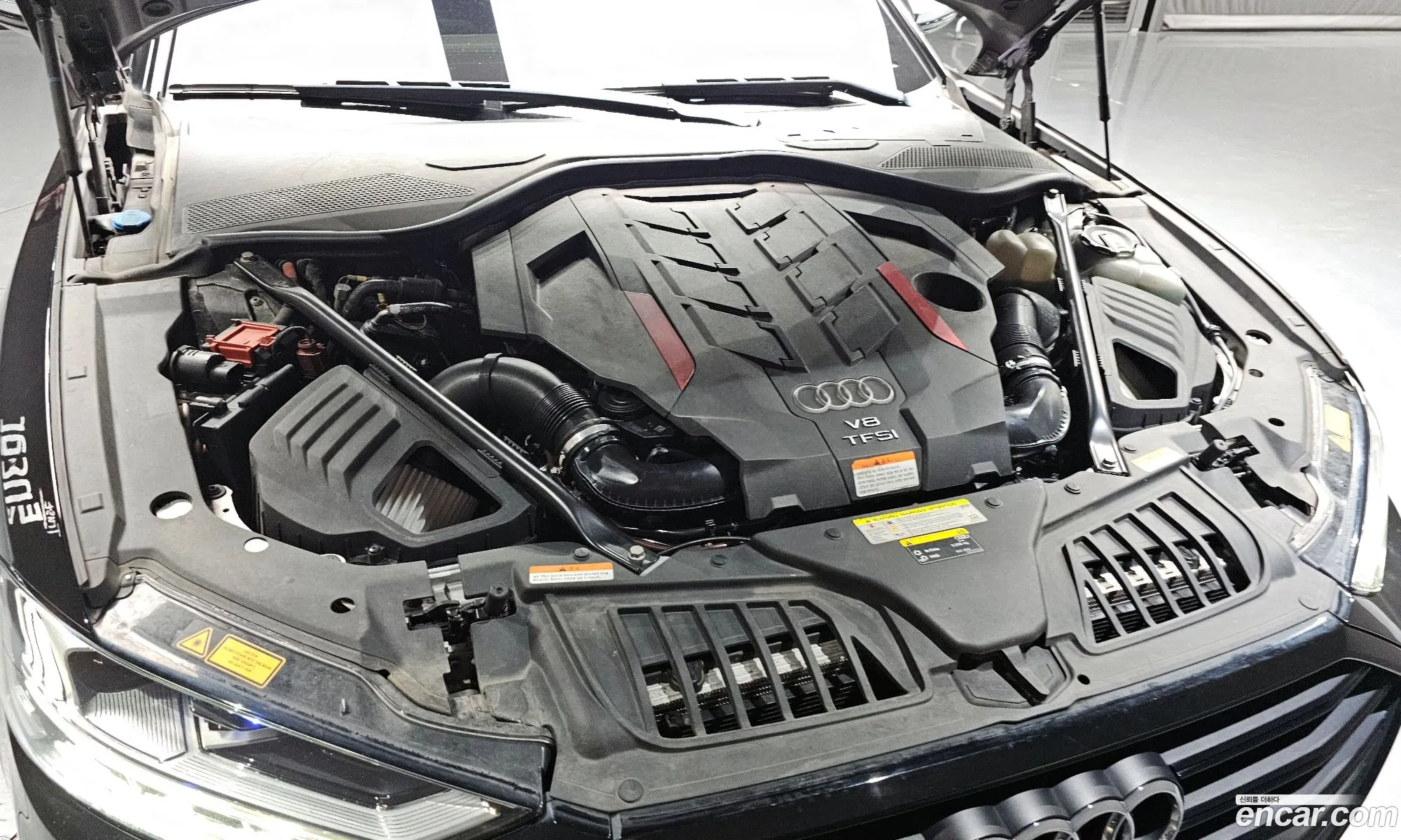 Audi S8