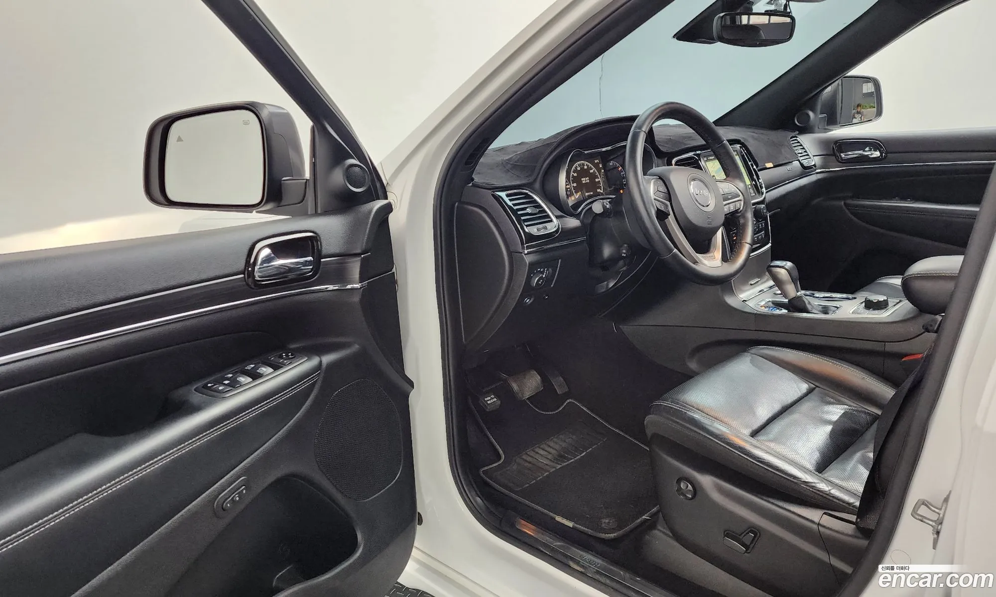 Jeep Grand Cherokee 2021 — 33