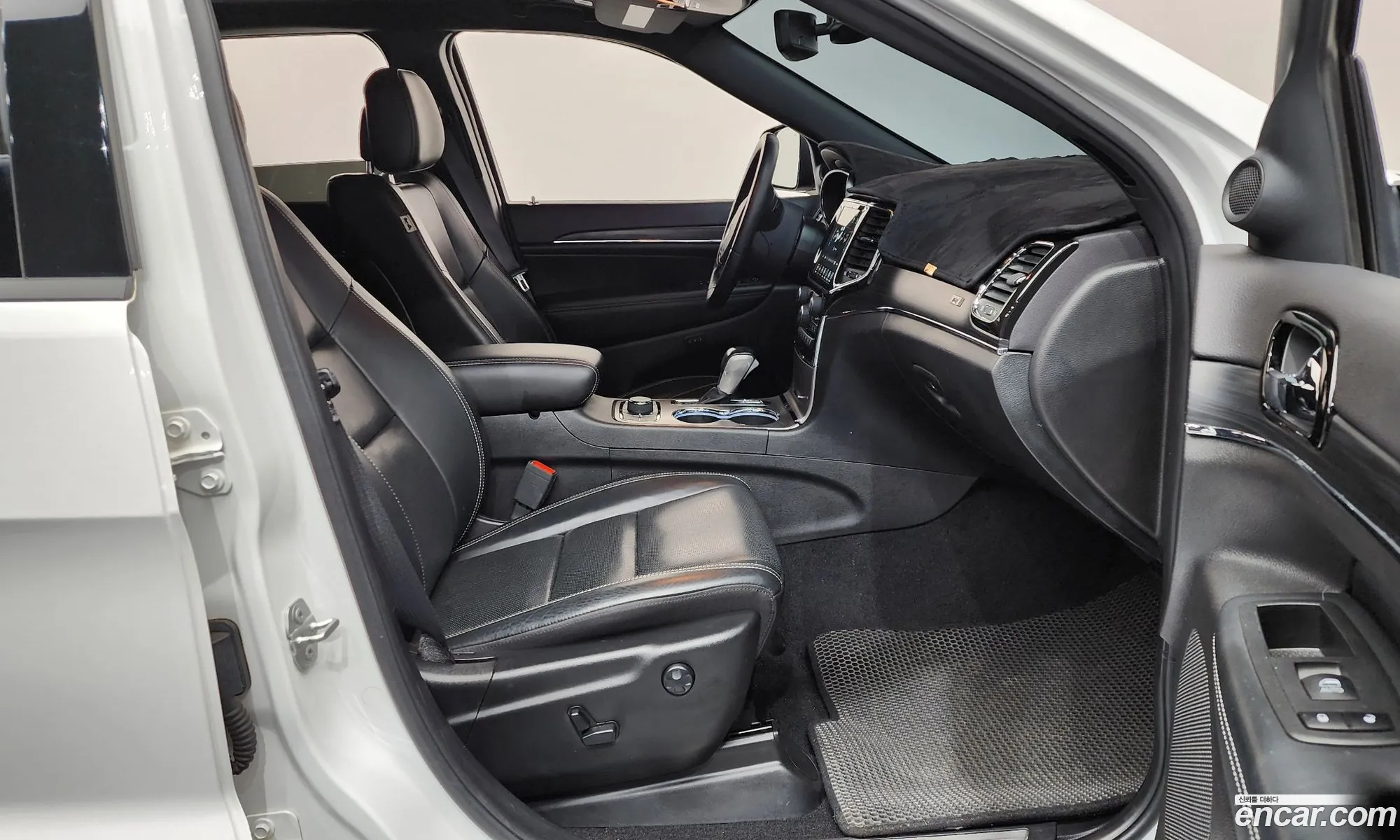 Jeep Grand Cherokee 2021 — 20