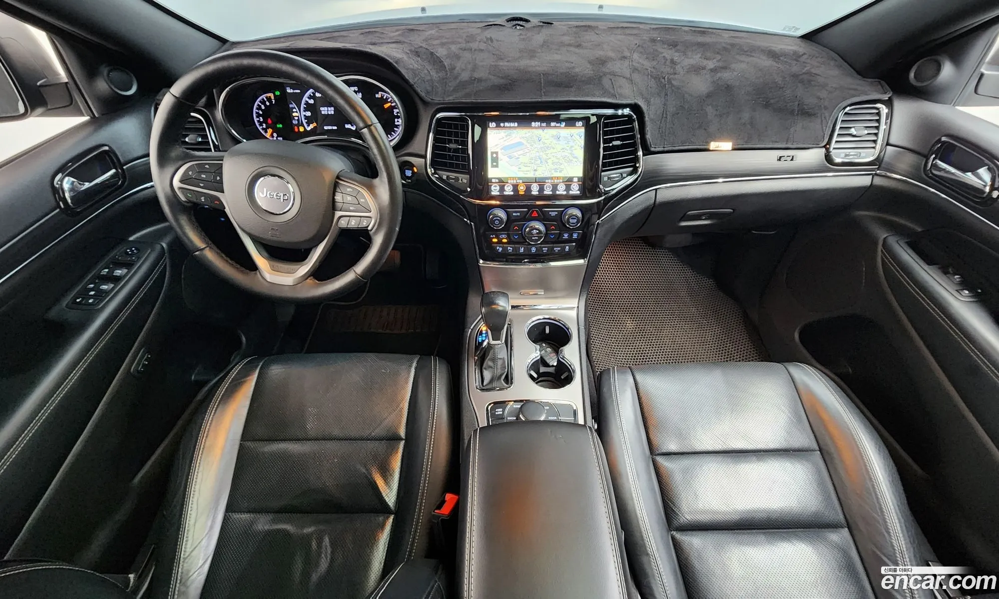 Jeep Grand Cherokee 2021 — 9