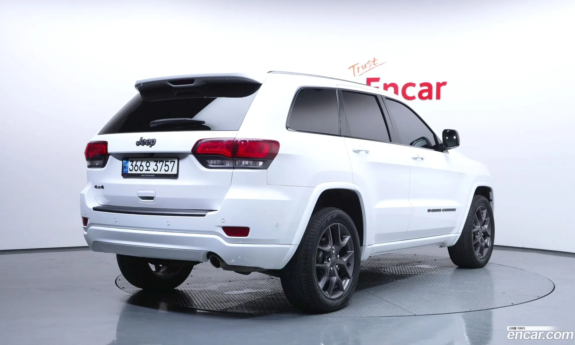 Jeep Grand Cherokee 2021 — 34
