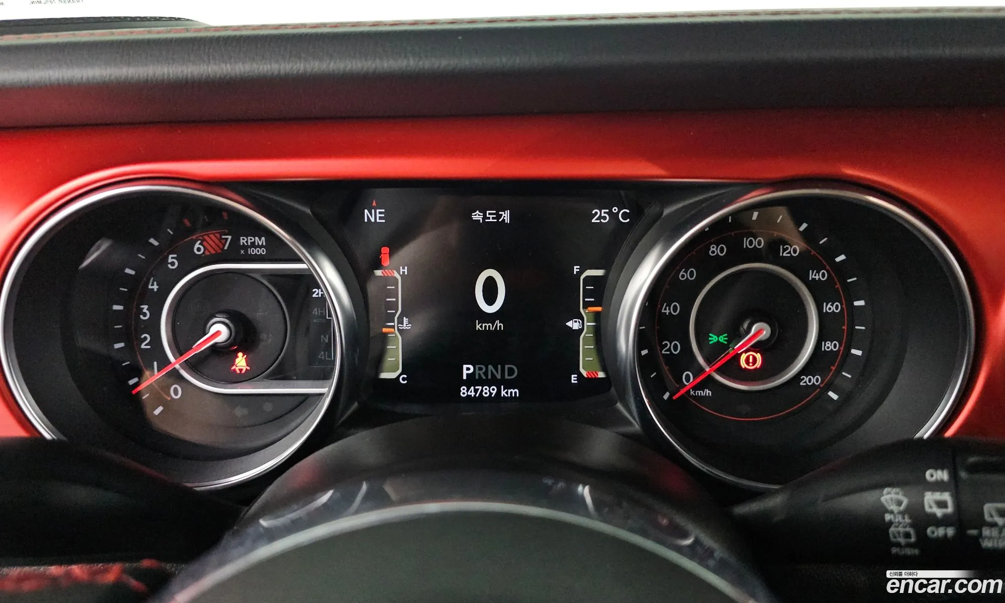 Jeep Wrangler 2021 — 12