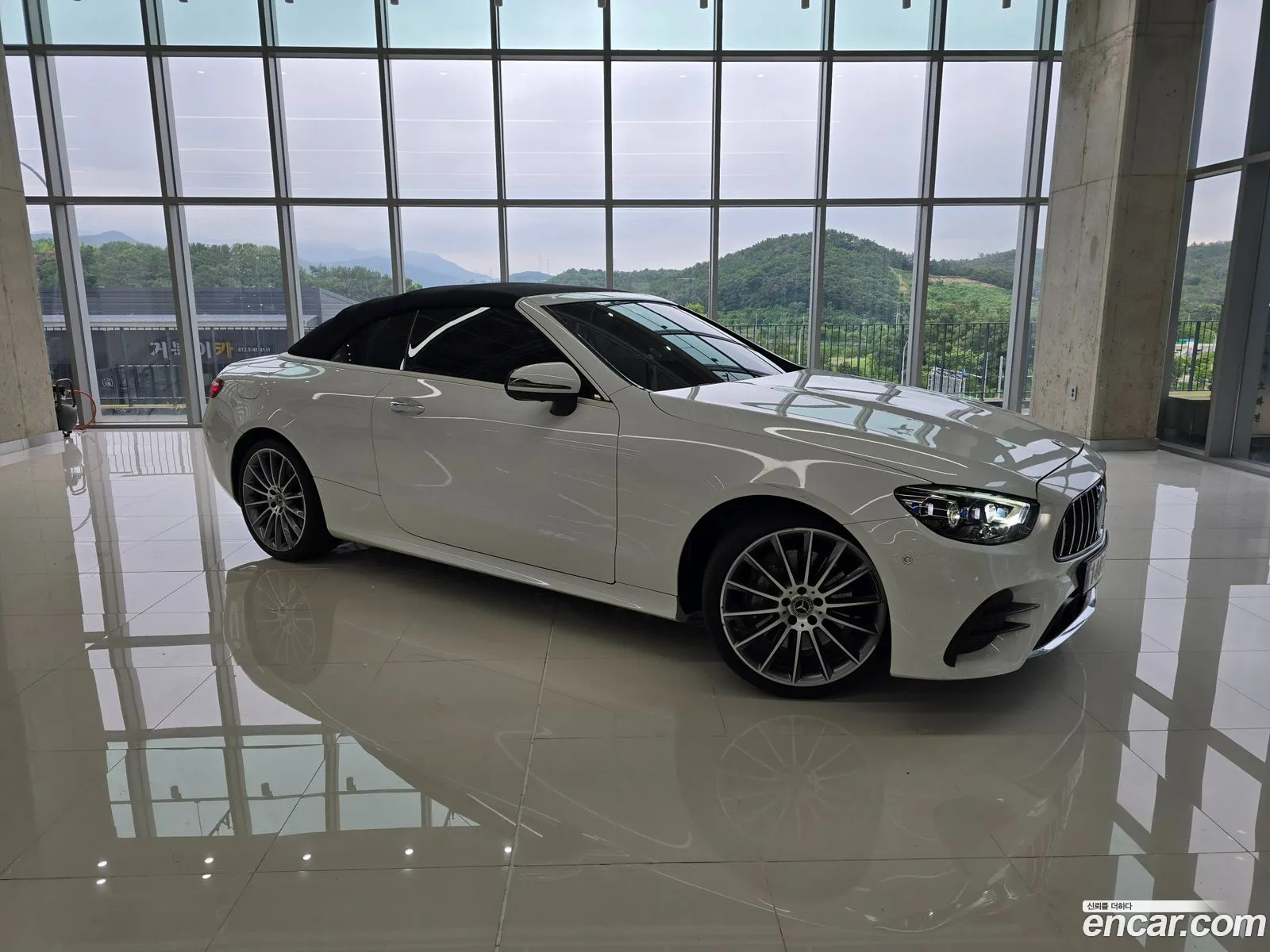 Mercedes-Benz E-Class W213 2022 — 17