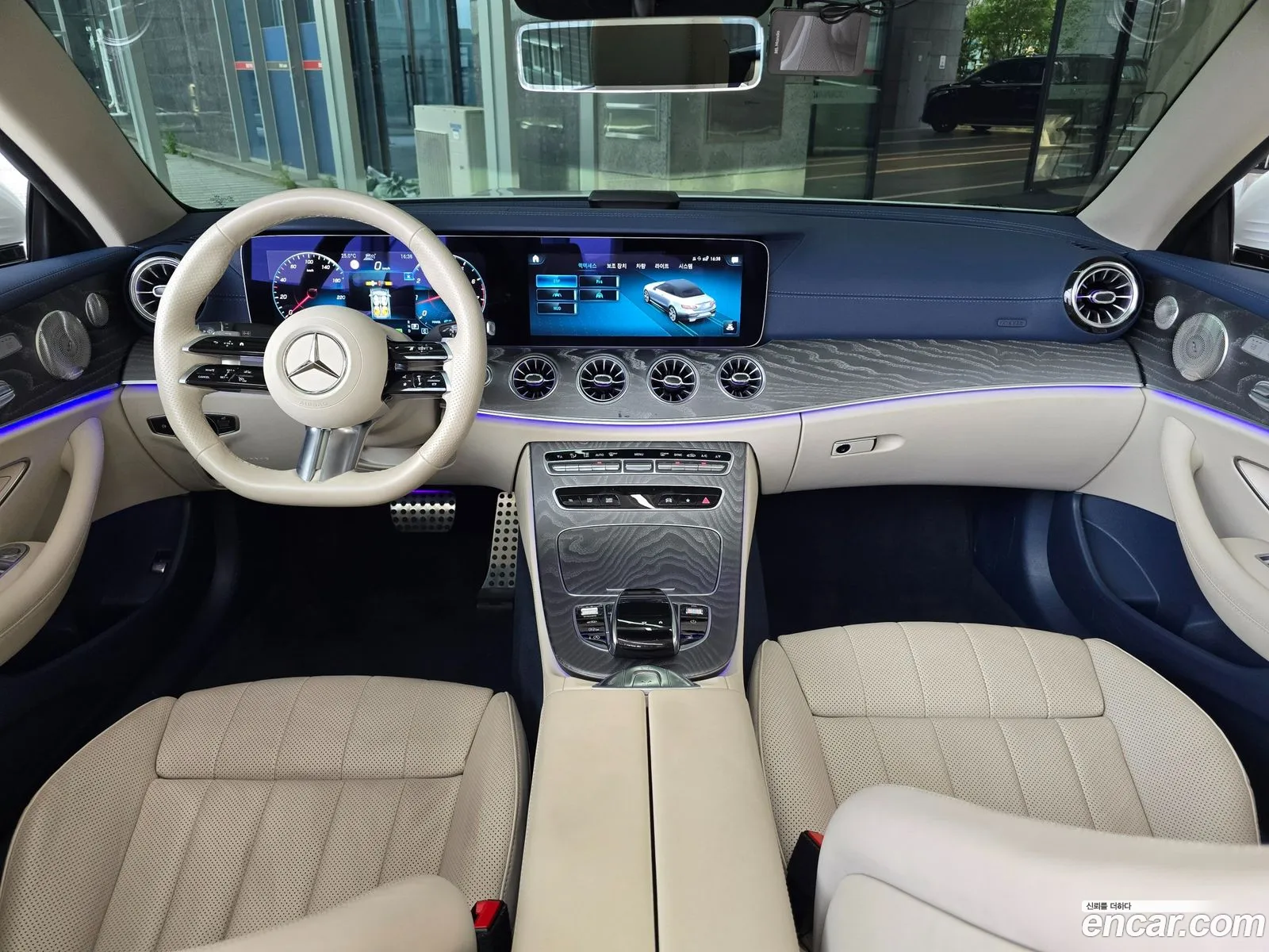 Mercedes-Benz E-Class W213 2022 — 11