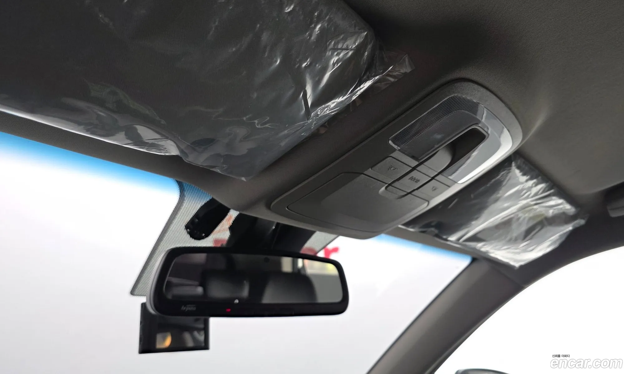 KG Mobility (SsangYong) Beautiful Korando 2021 — 22
