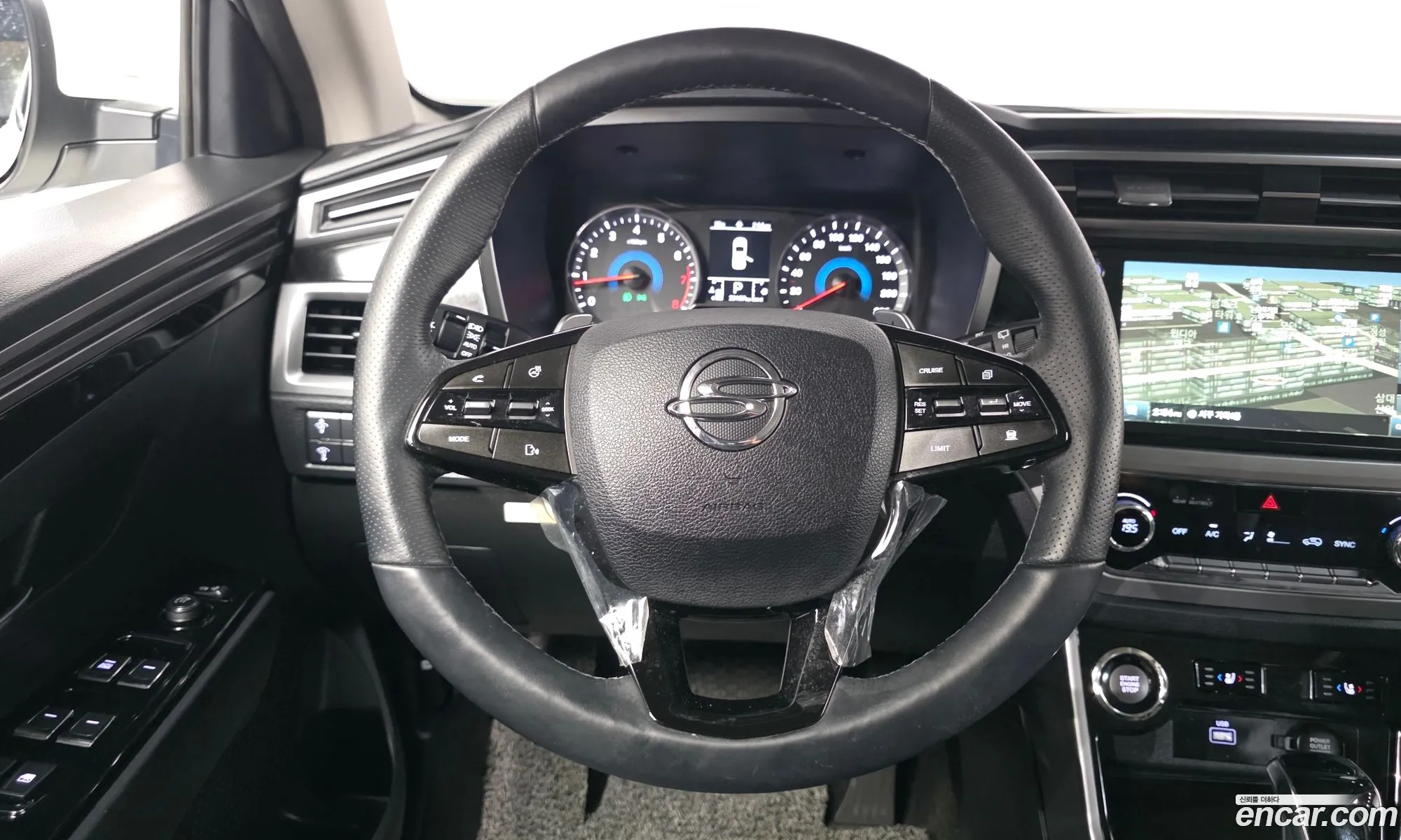 KG Mobility (SsangYong) Beautiful Korando 2021 — 12