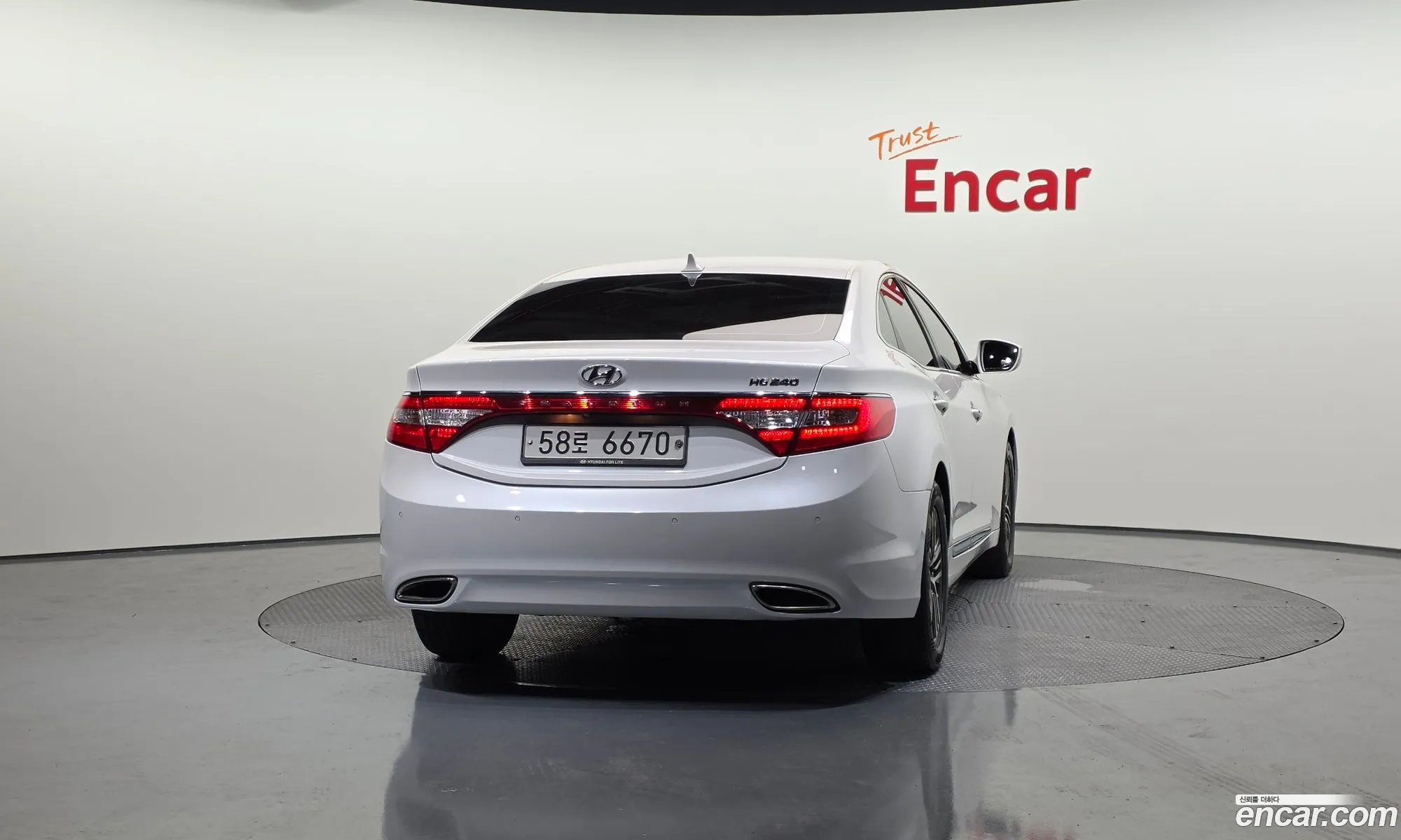 Hyundai Grandeur HG 2013 — 19