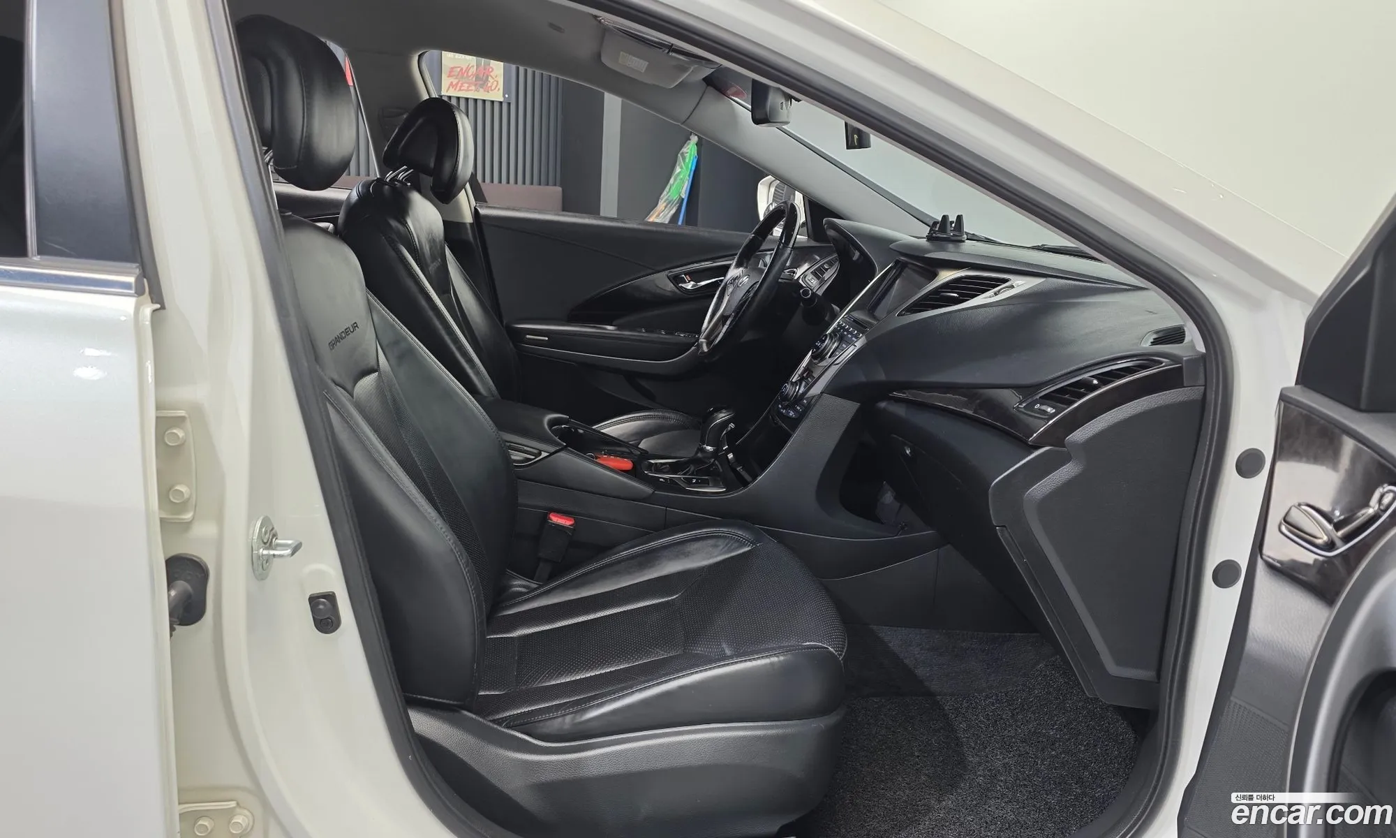 Hyundai Grandeur HG 2013 — 20