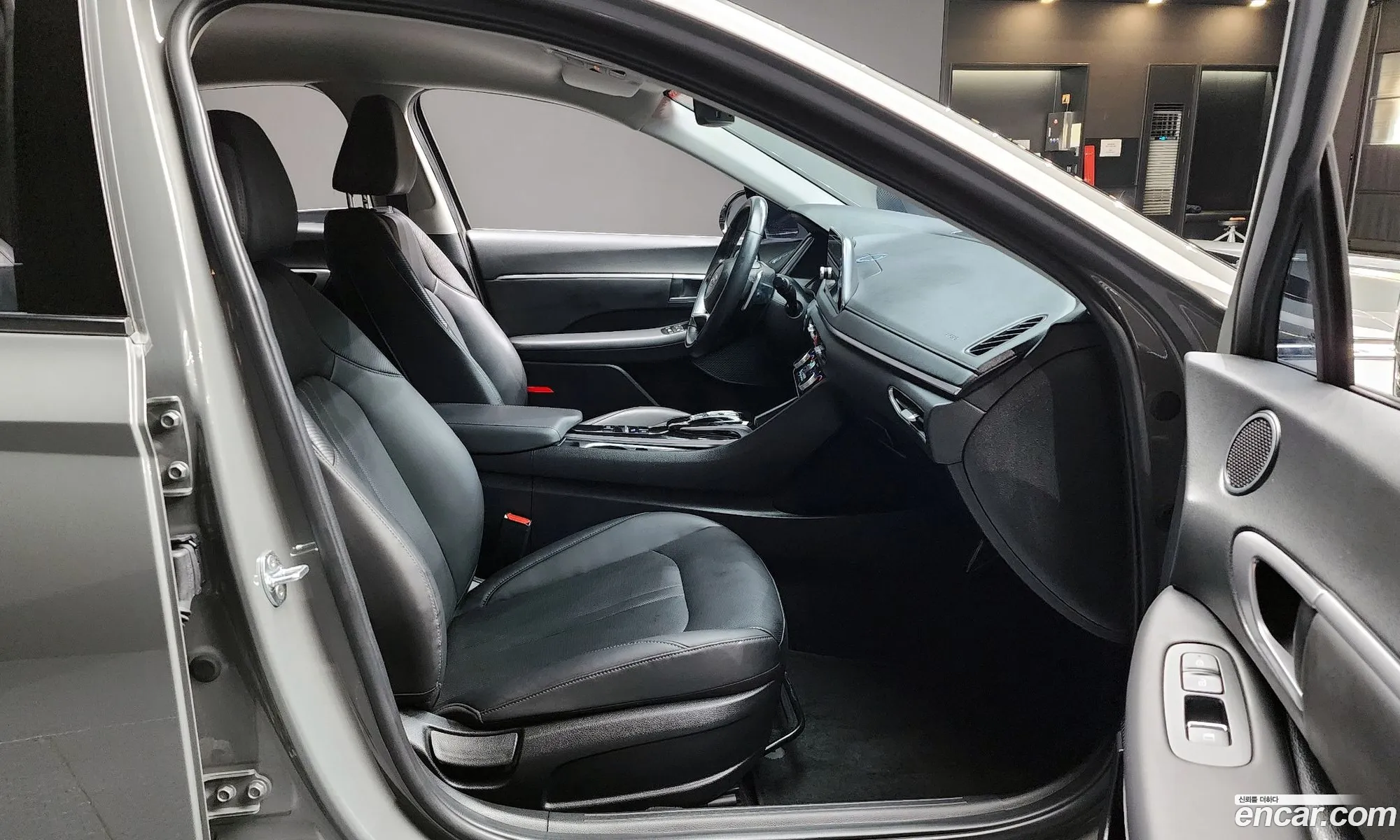 Hyundai Sonata 2022 — 28