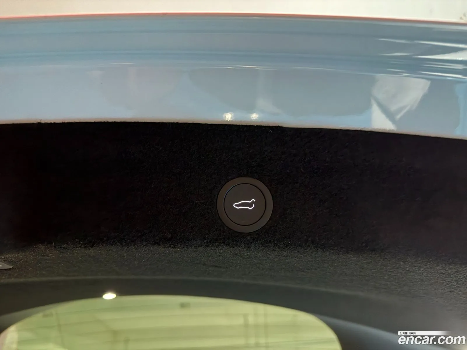 Tesla Model Y 2026 — 6