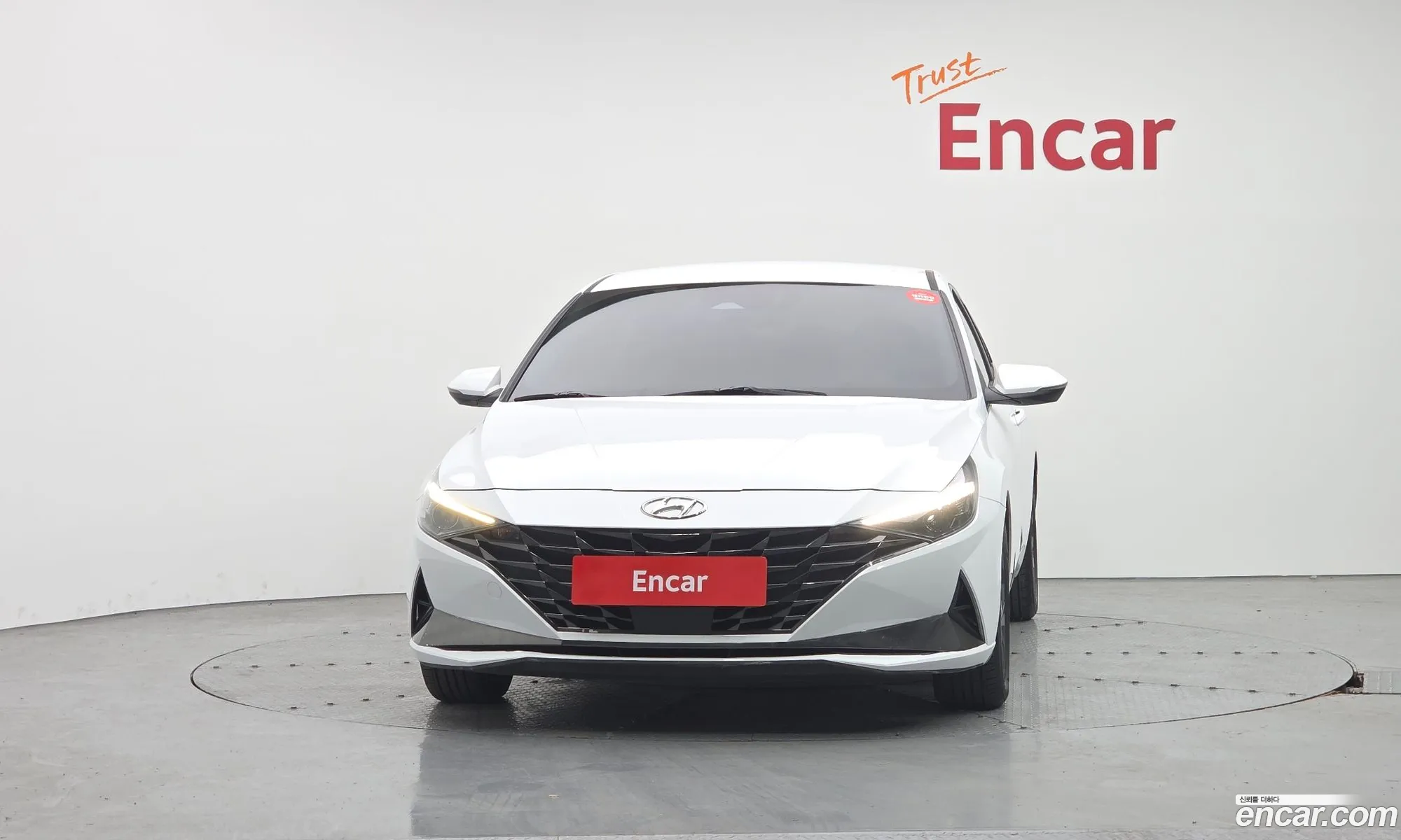 Hyundai Elantra Hybrid 2022 — 2