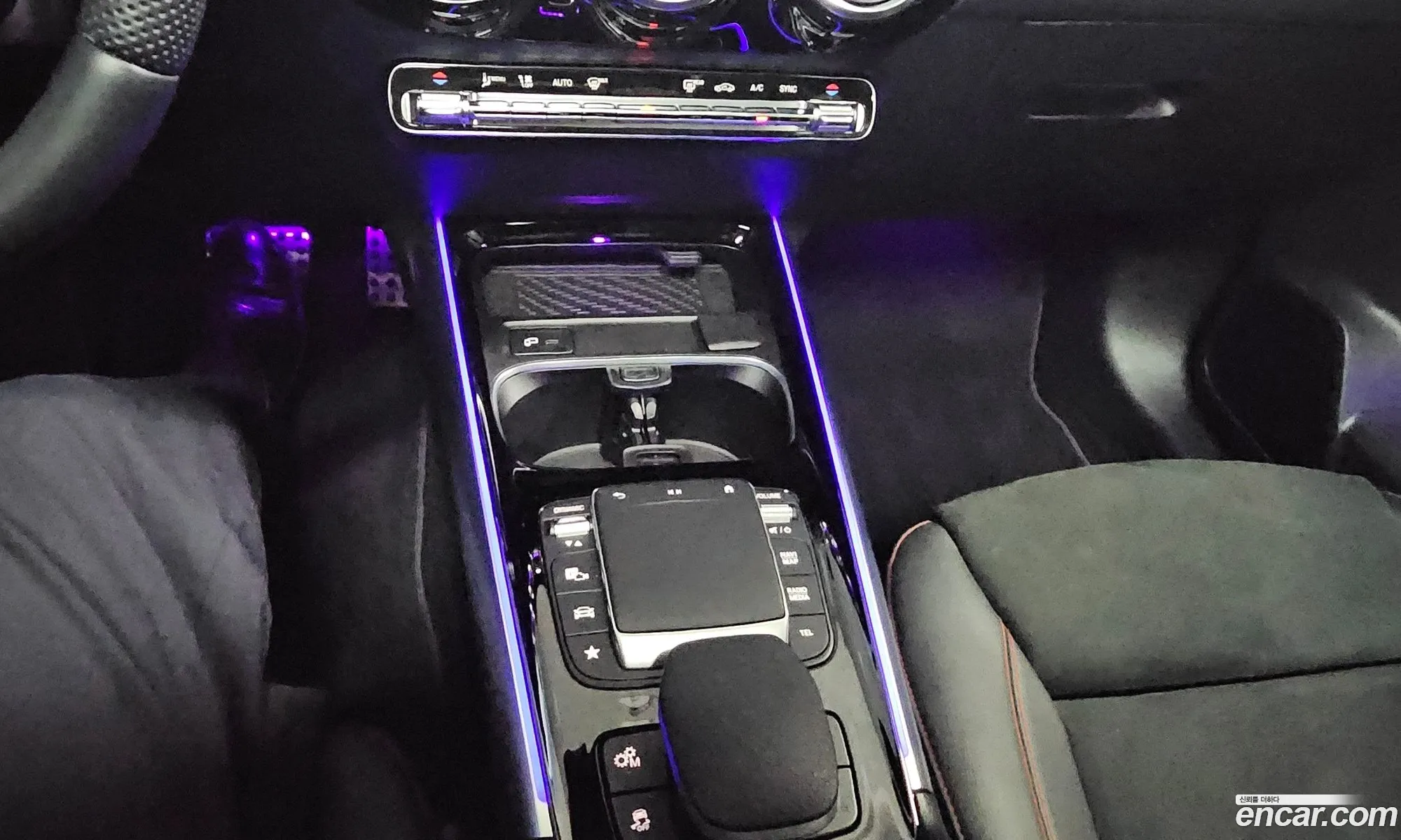 Mercedes-Benz GLA-Class H247 2023 — 15