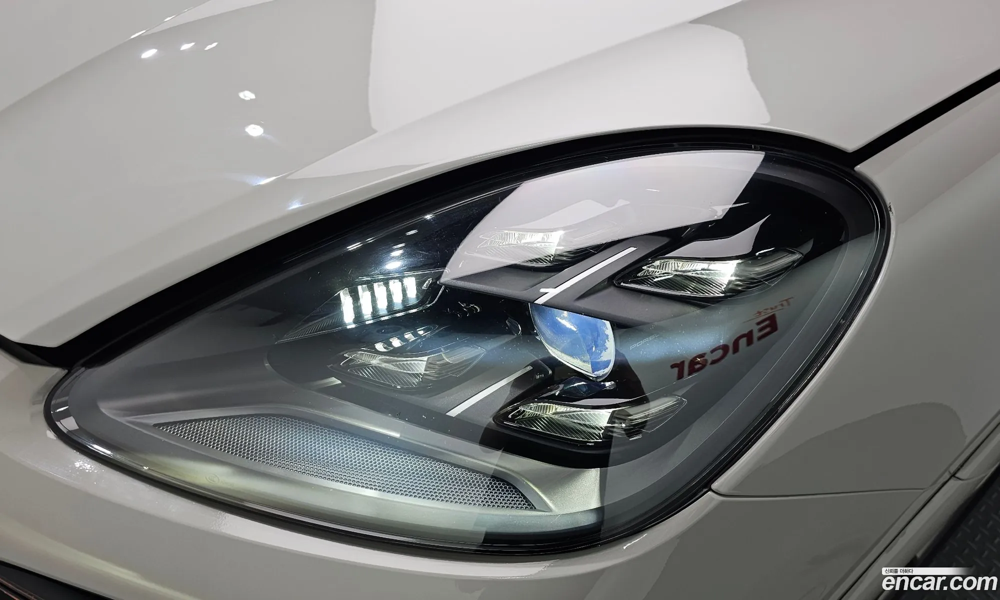 Porsche Cayenne 2020 WP1BF29Y6LDA84056 — 33