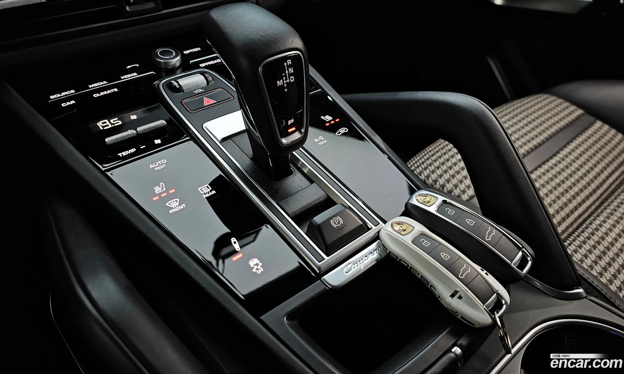 Porsche Cayenne 2020 WP1BF29Y6LDA84056 — 24