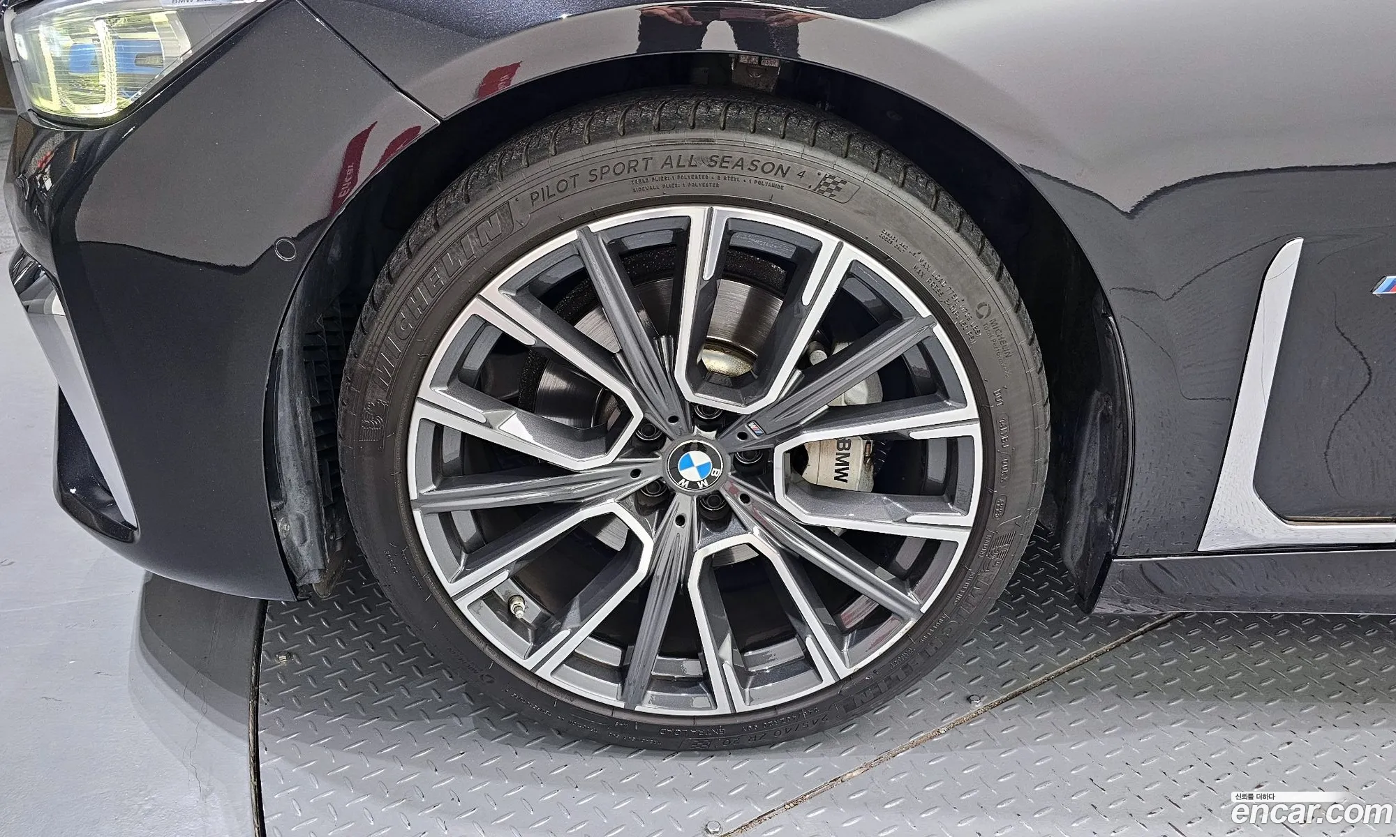 BMW 7 Series 2020 — 19