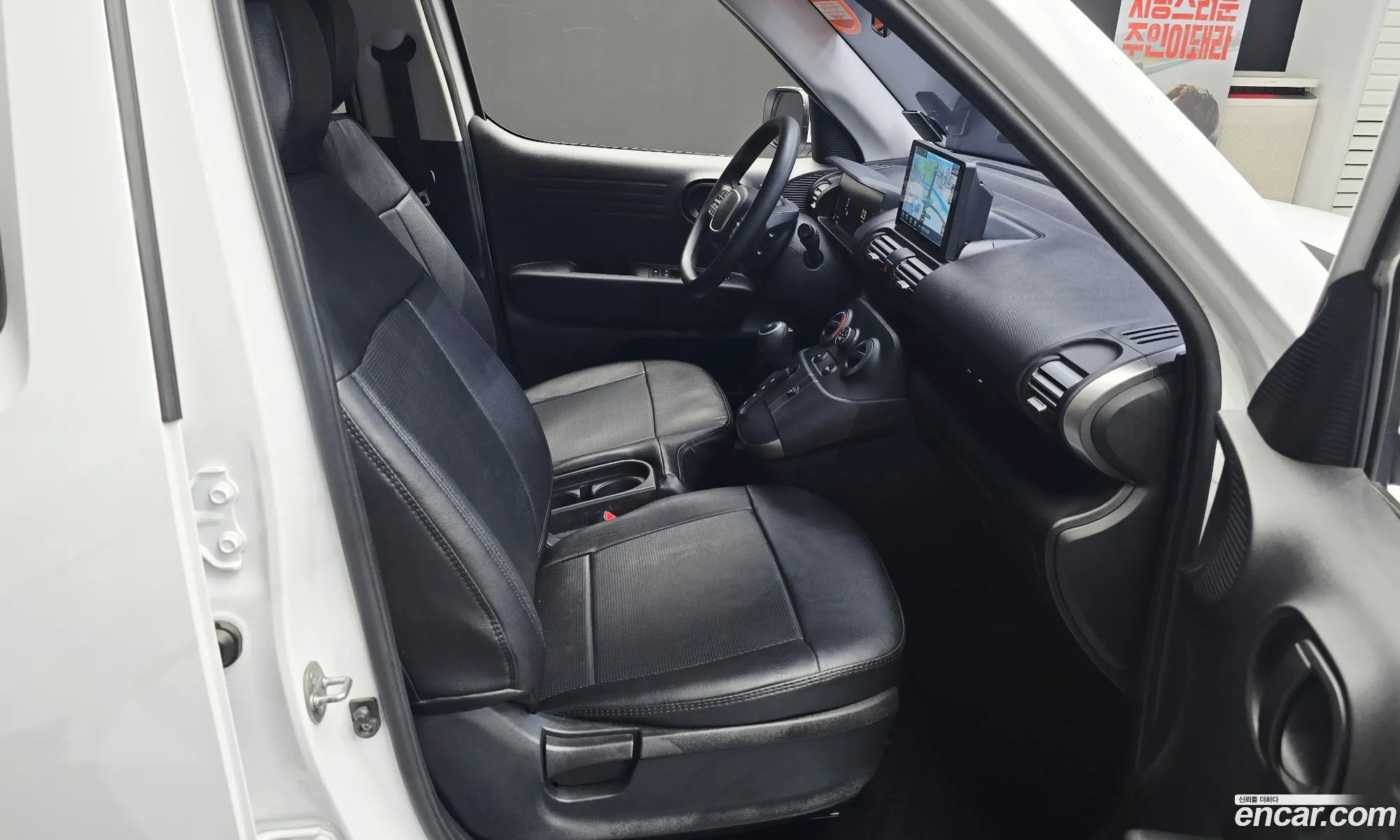 Hyundai Casper 2023 — 26