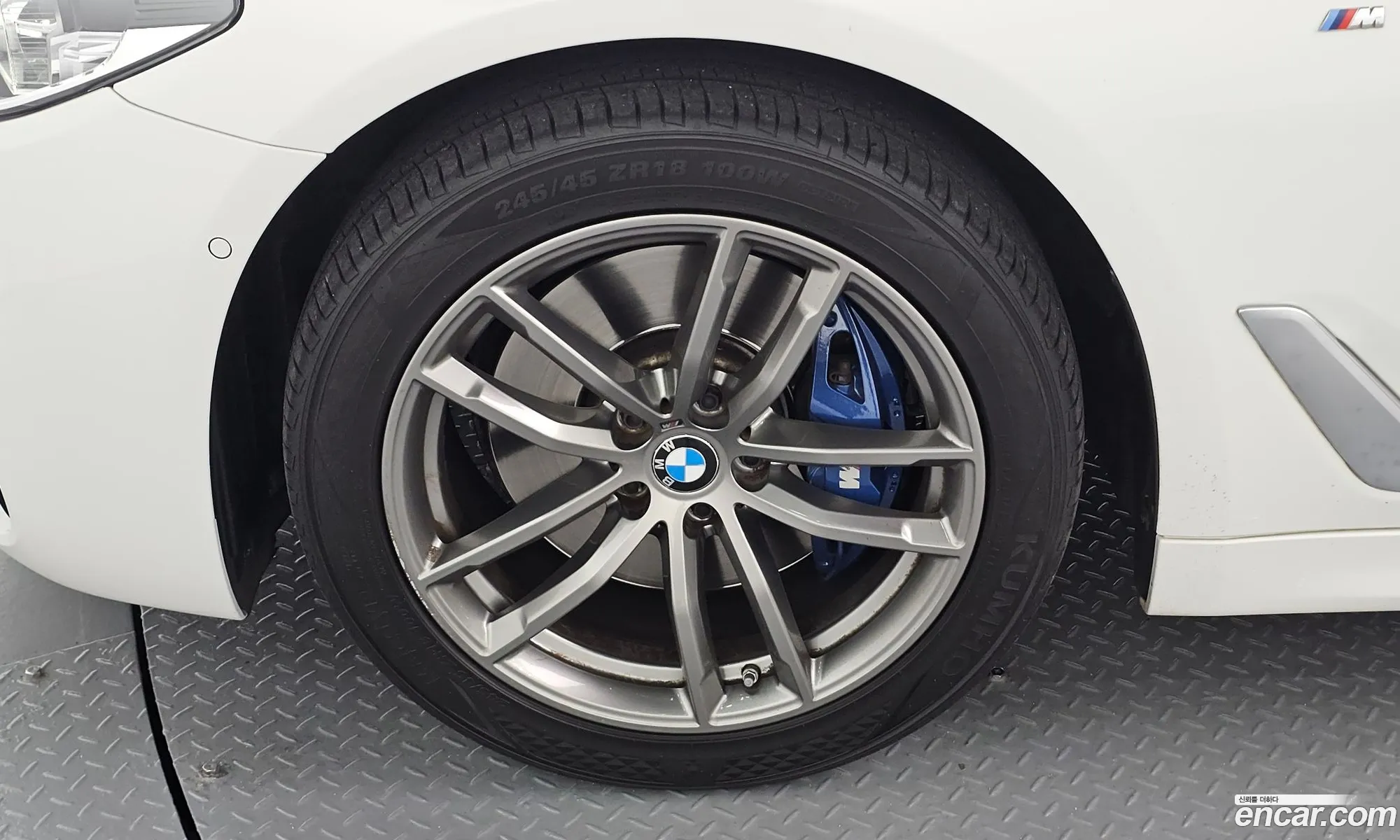 BMW 5 Series 2018 WBAJD910XJB277026 — 14
