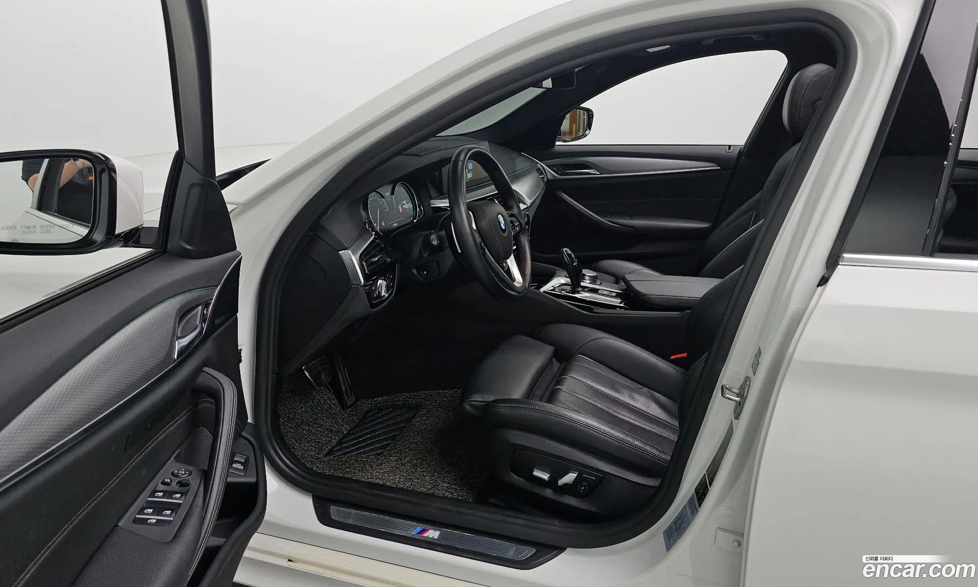 BMW 5 Series 2018 WBAJD910XJB277026 — 9