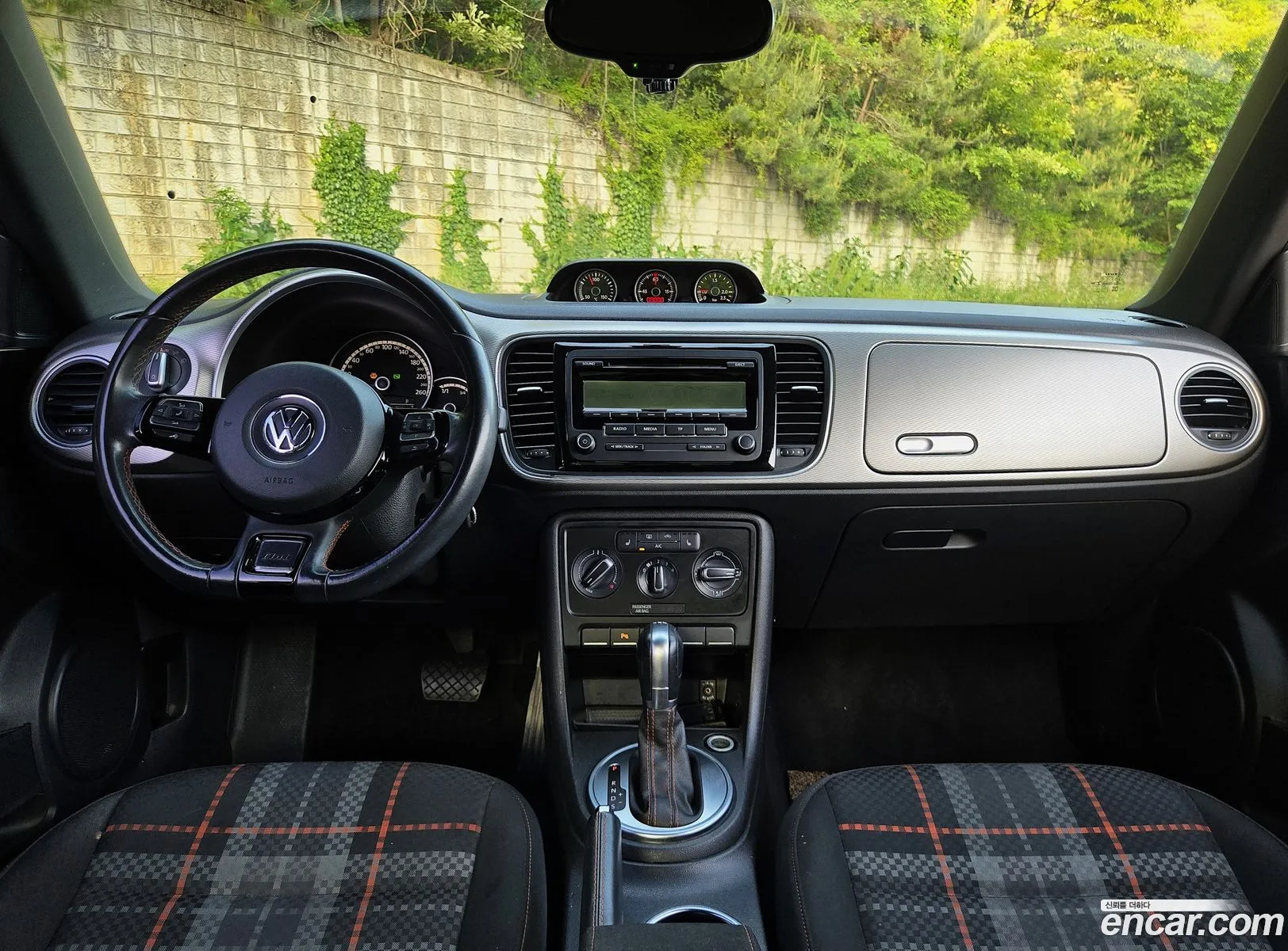 Volkswagen The Beetle 2015 — 18