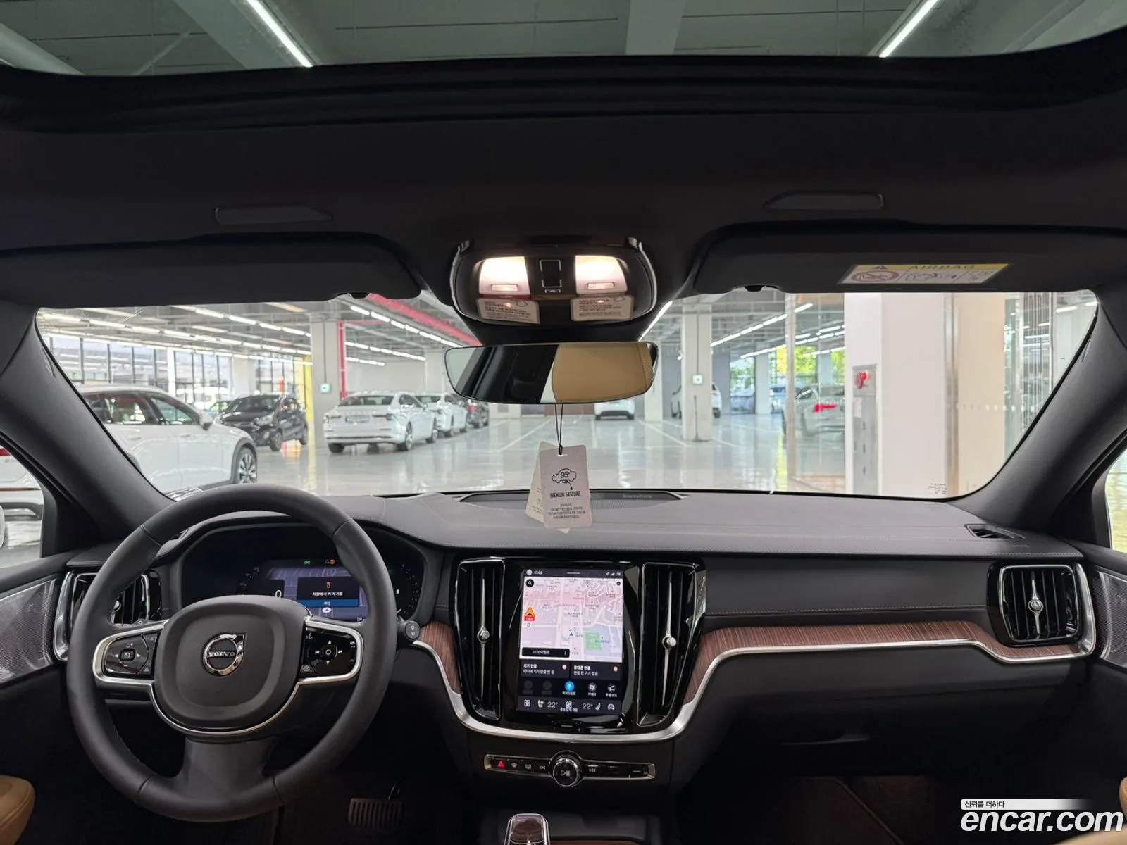 Volvo V60 Cross Country 2025 — 3