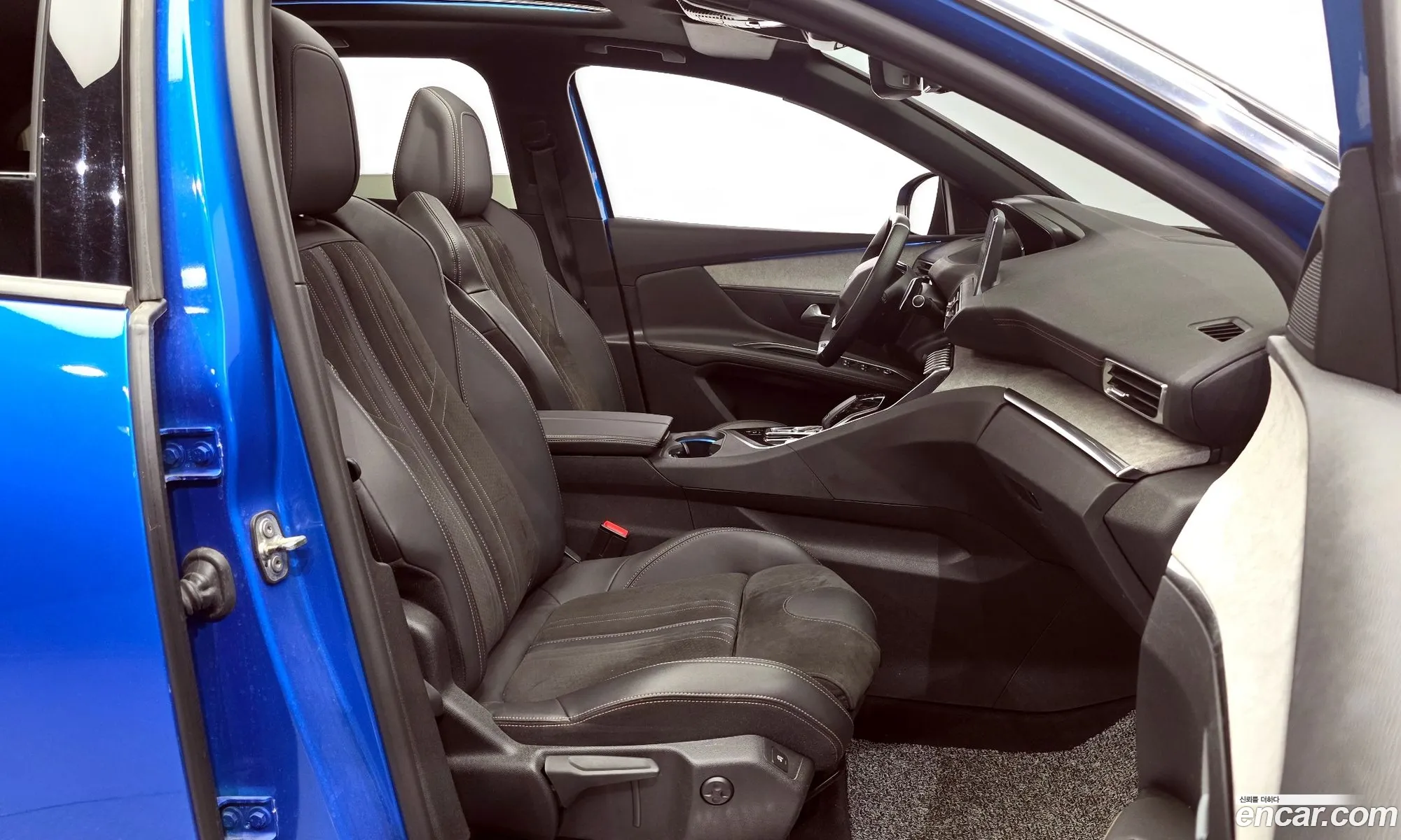 Peugeot 3008 2021 — 27