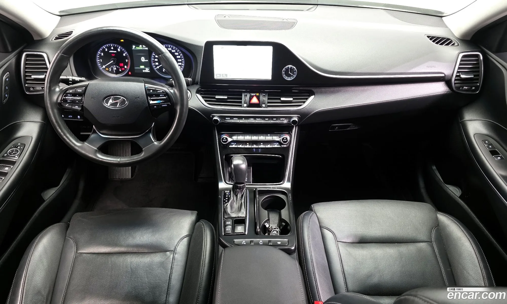 Hyundai Grandeur IG 2016 — 15