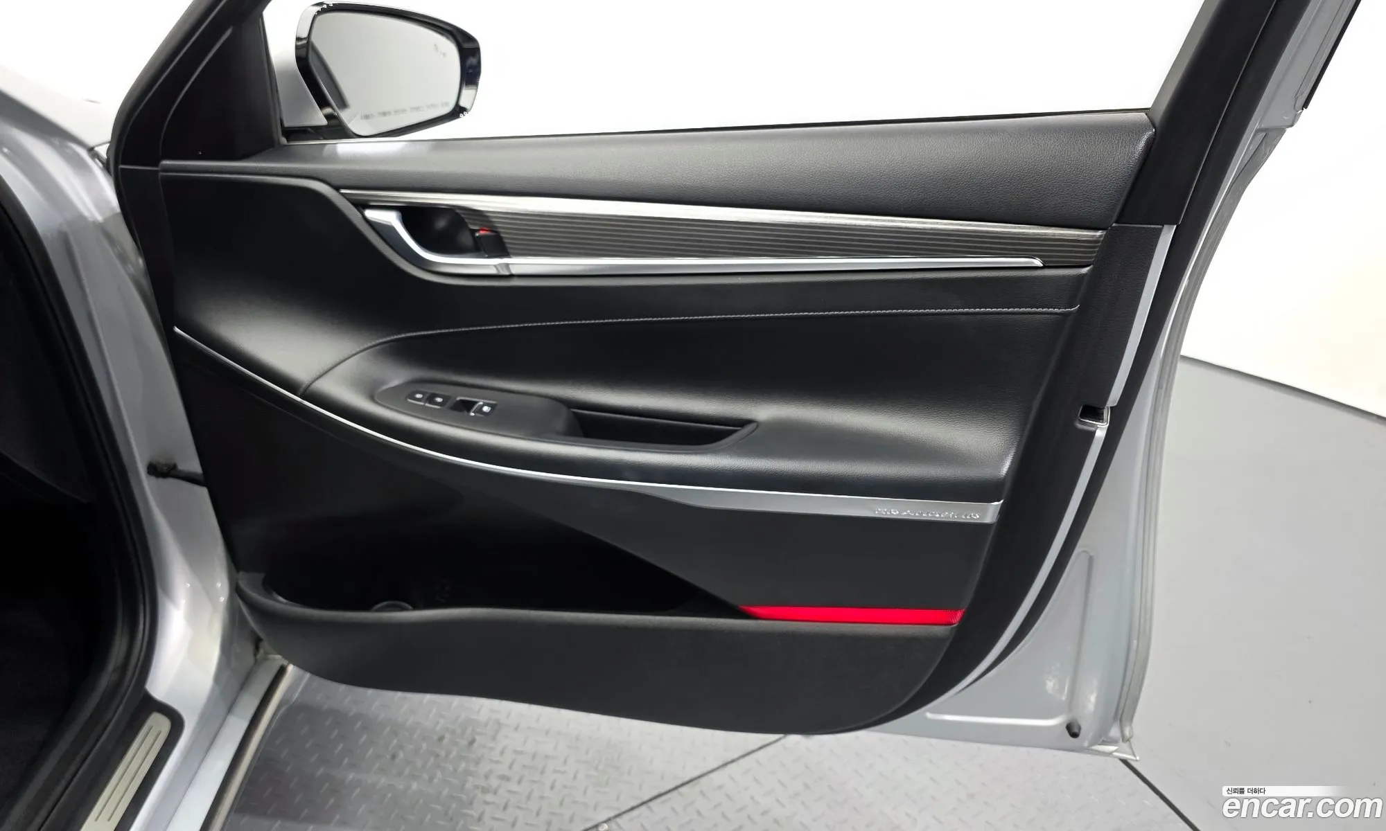 Hyundai Grandeur IG 2016 — 17