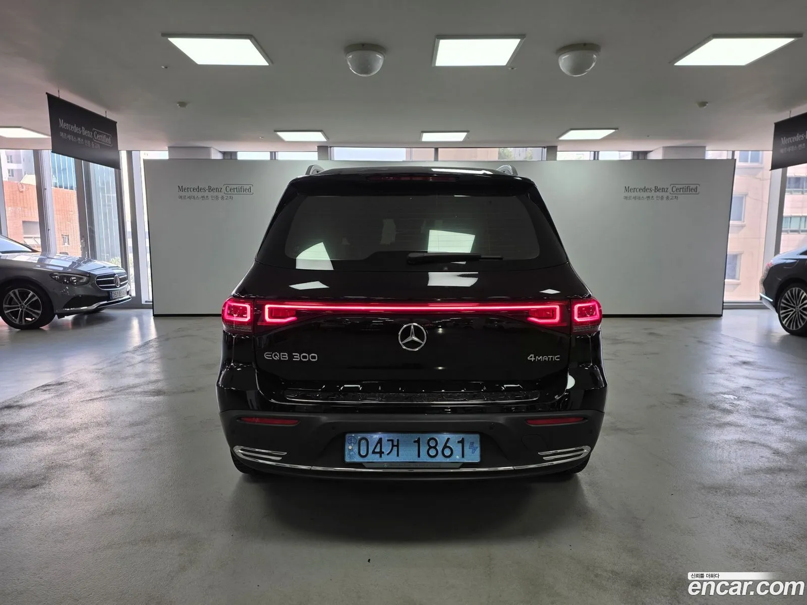 Mercedes-Benz EQB X243 2023 — 11