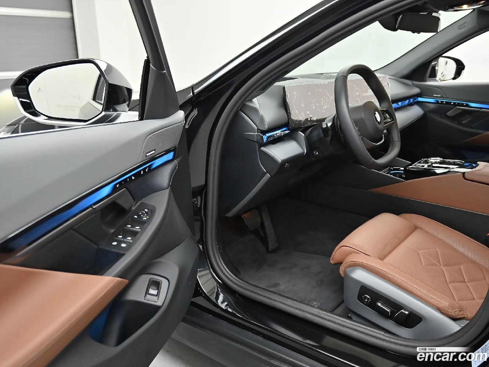 BMW 5 Series 2025 — 19
