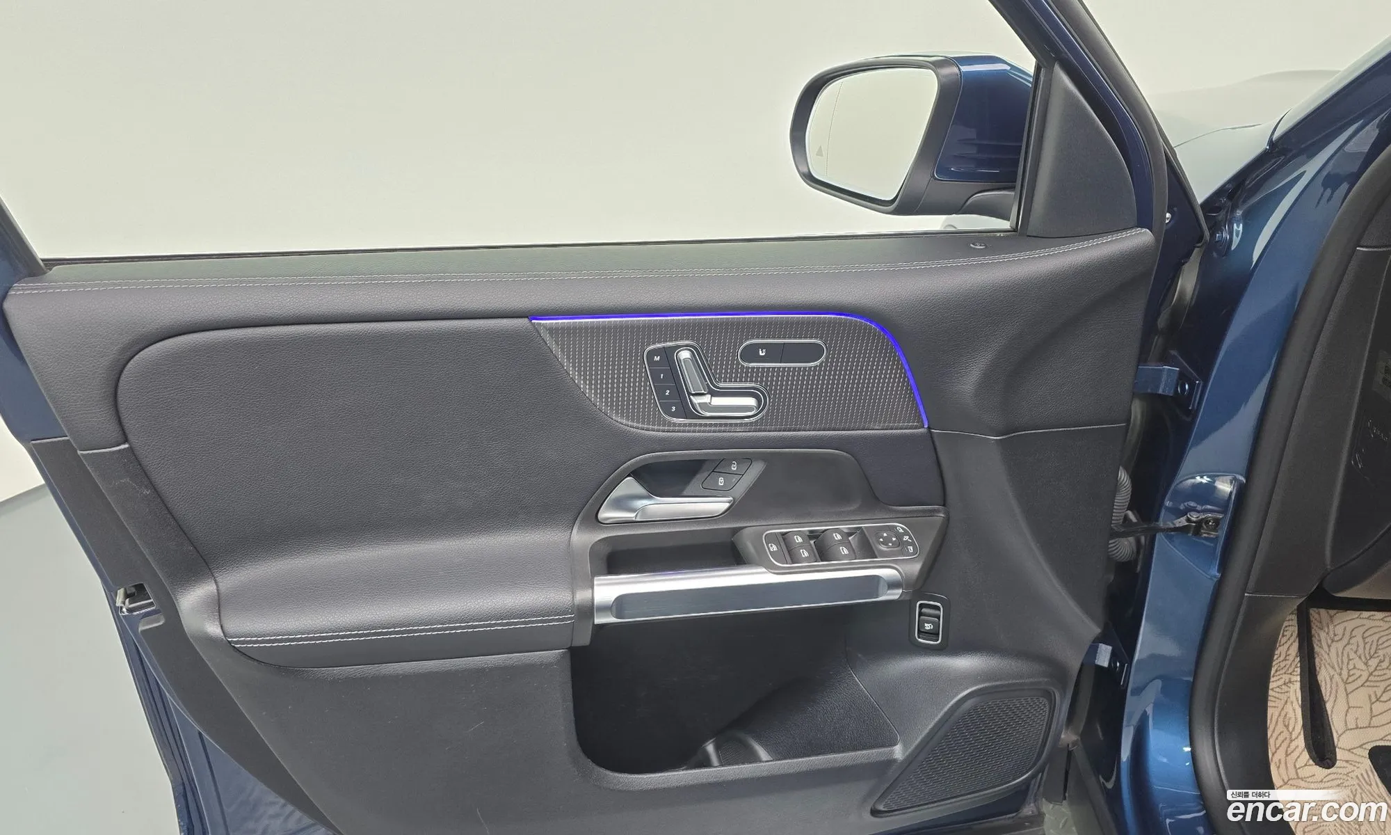 Mercedes-Benz GLB-Class X247 2021 — 33