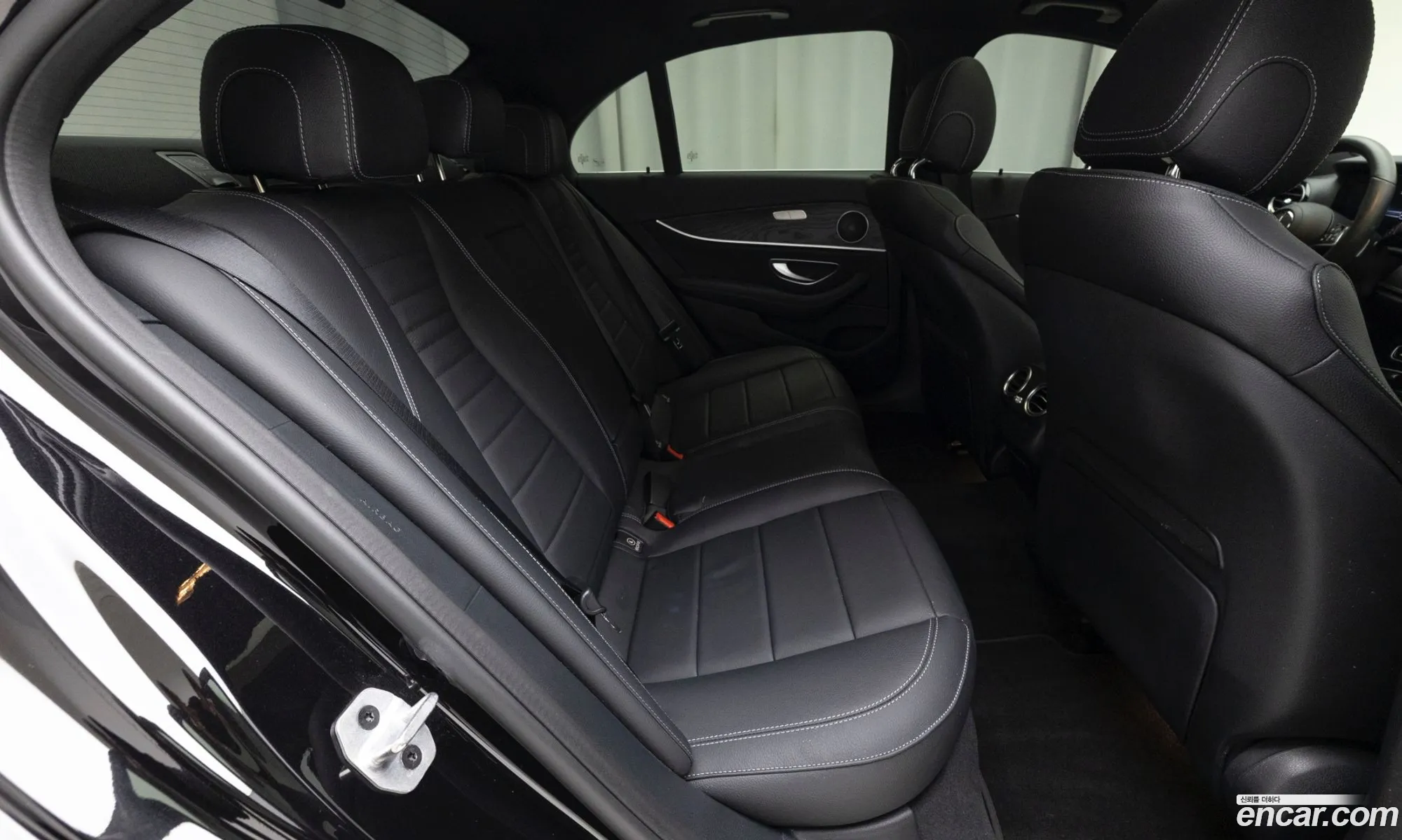 Mercedes-Benz E-Class W213 2023 — 18