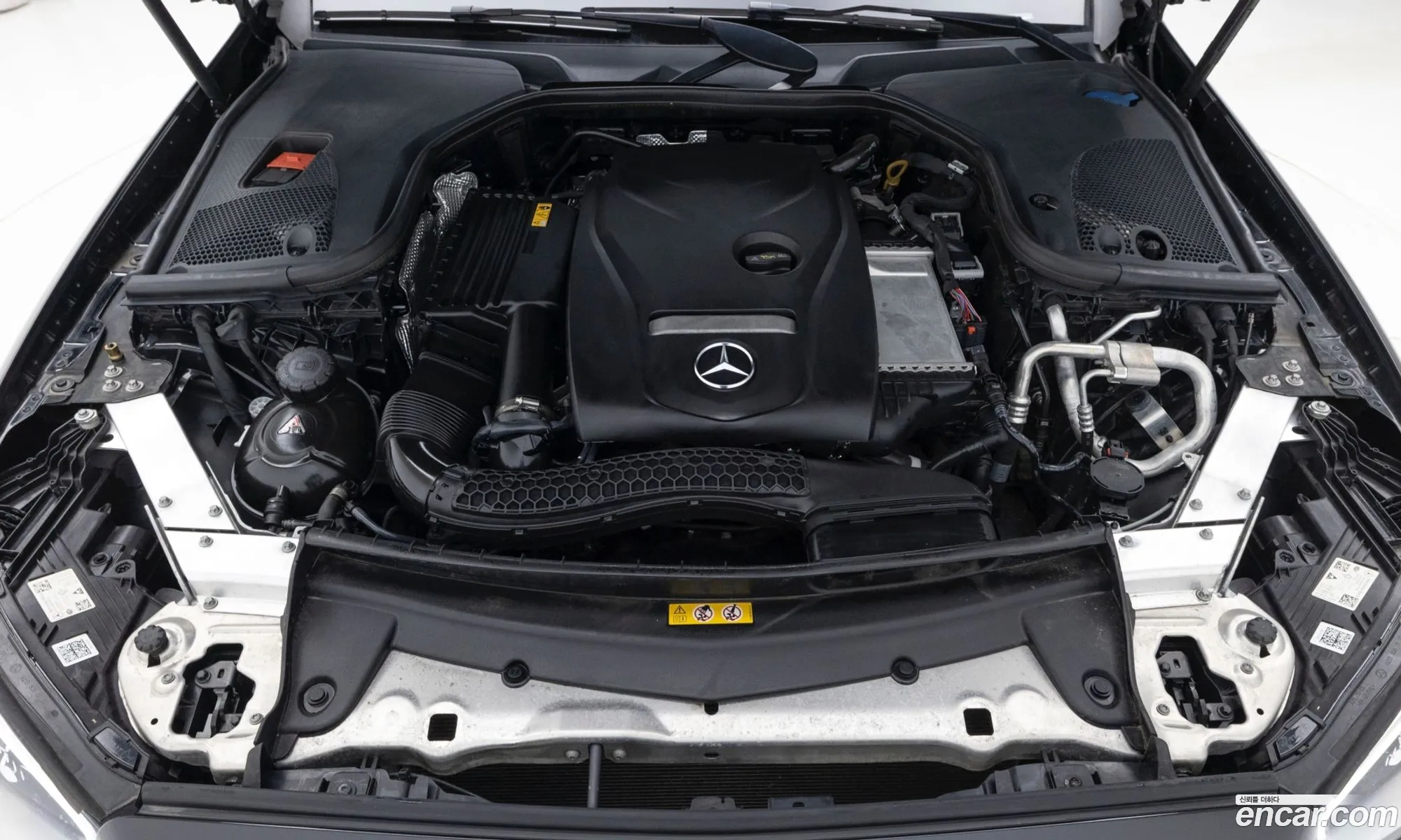 Mercedes-Benz E-Class W213 2023 — 10