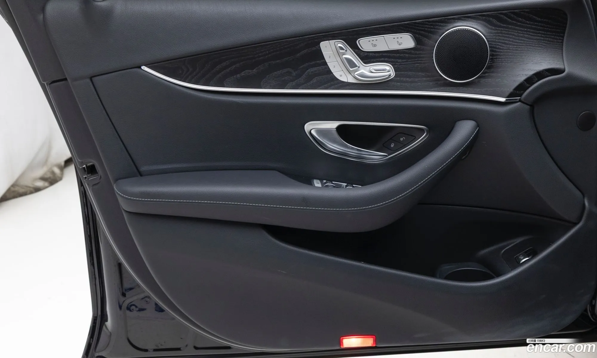 Mercedes-Benz E-Class W213 2023 — 8