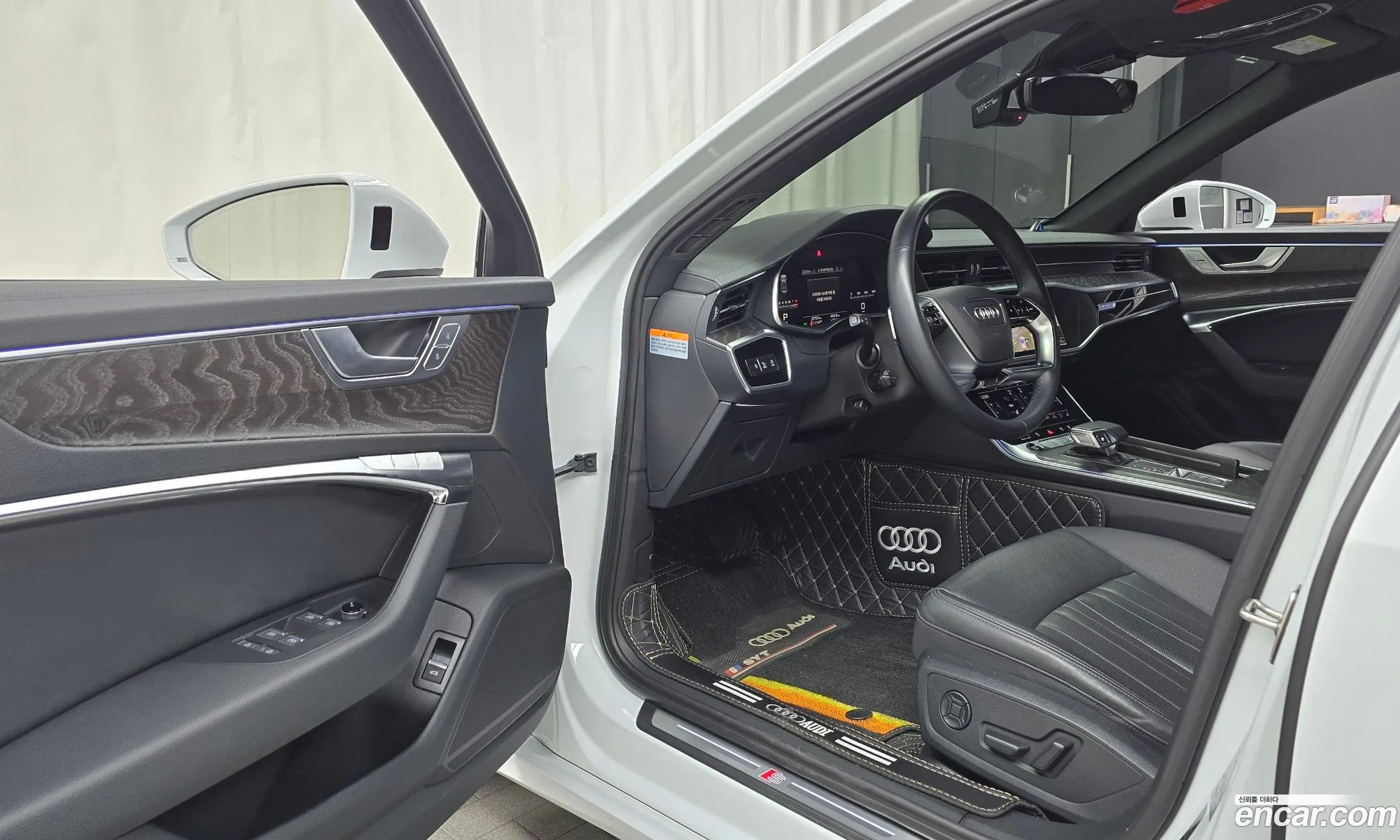 Audi A6 2023 WAUZZZF29PN032627 — 5