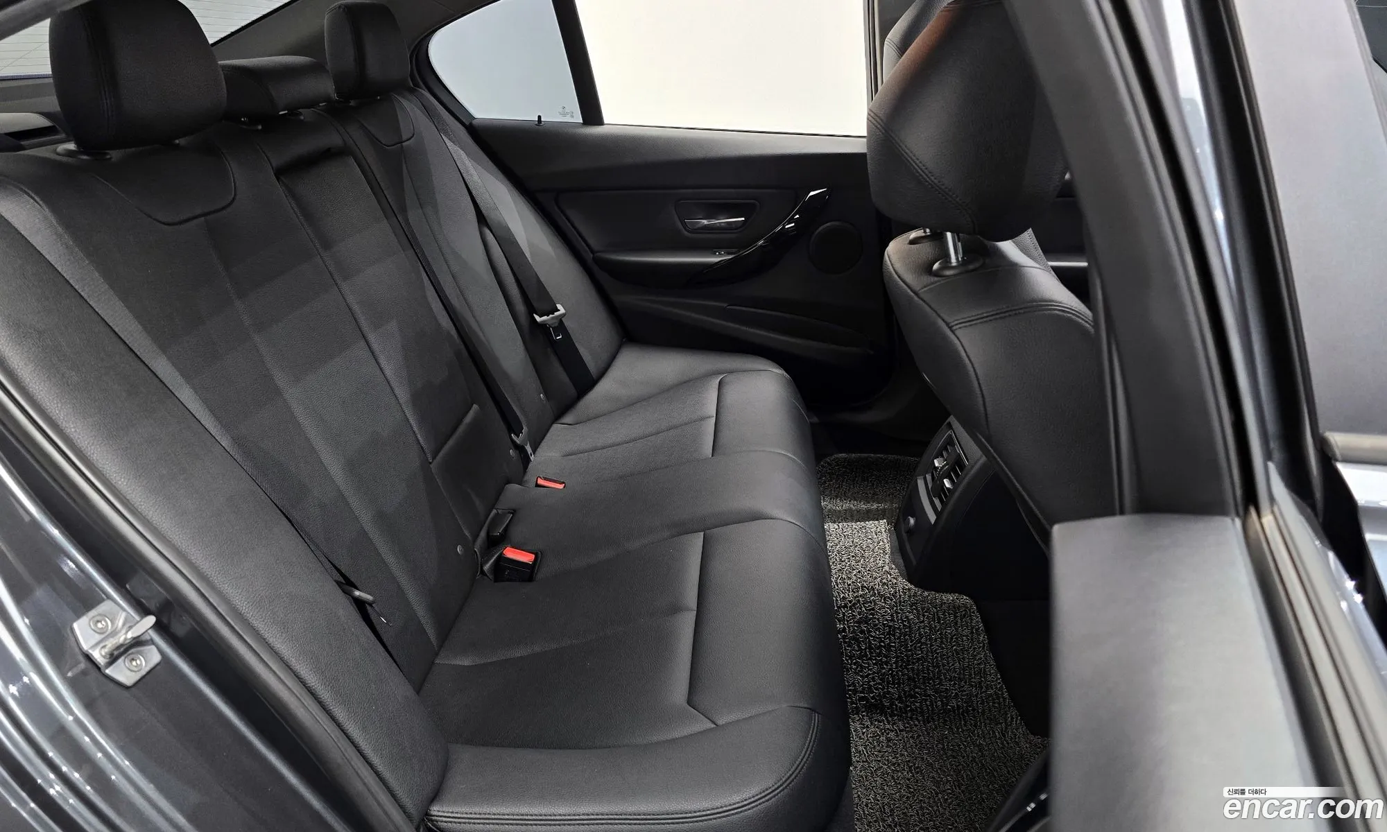 BMW 3 Series 2016 WBA8C5109GK635252 — 4