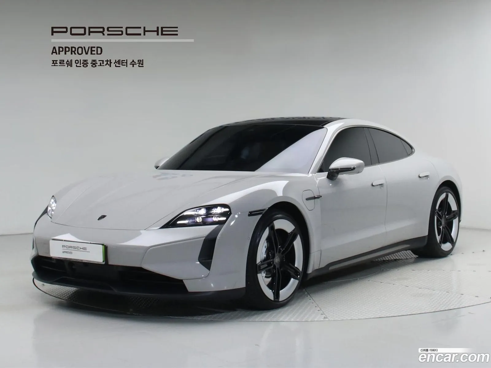 Porsche Taycan 2025 — 13