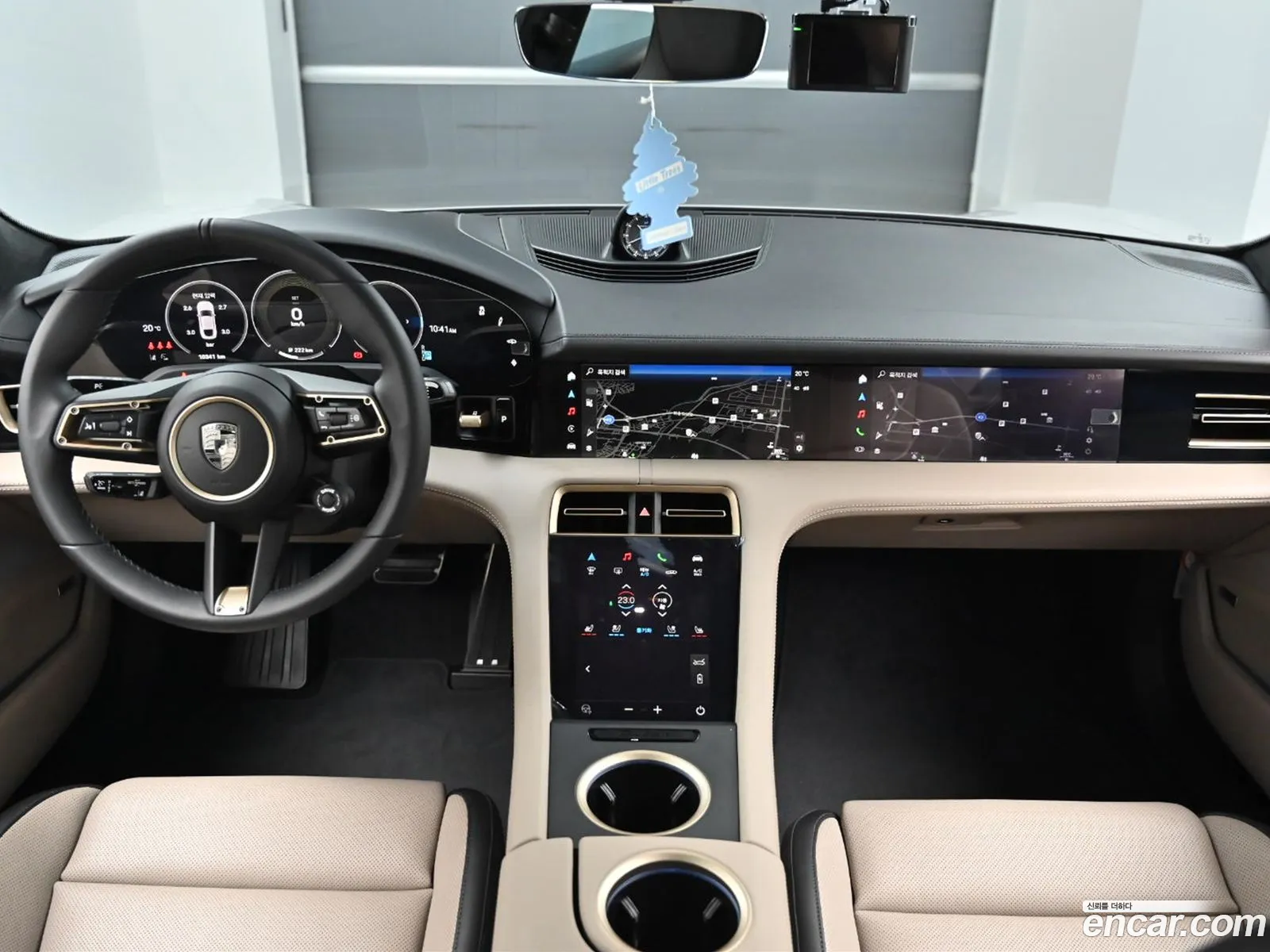 Porsche Taycan 2025 — 9