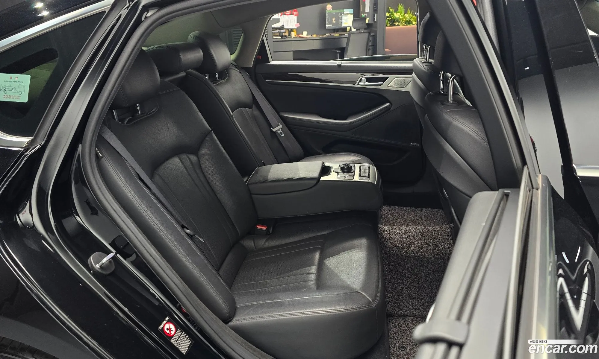 Genesis G80 2017 — 22