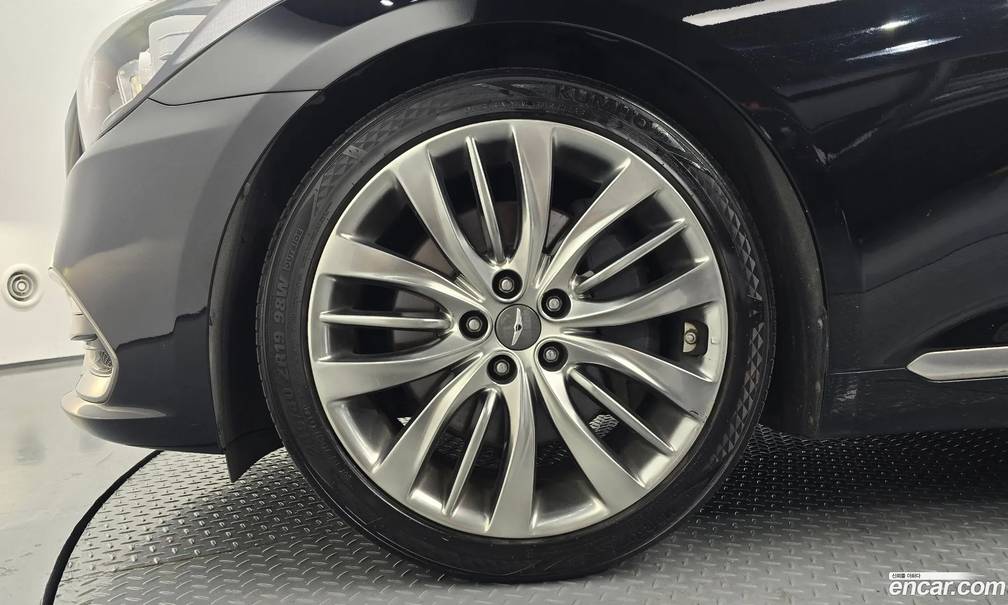 Genesis G80 2017 — 9