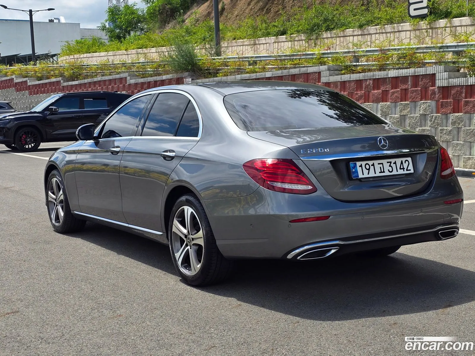 Mercedes-Benz E-Class W213 2019 — 12