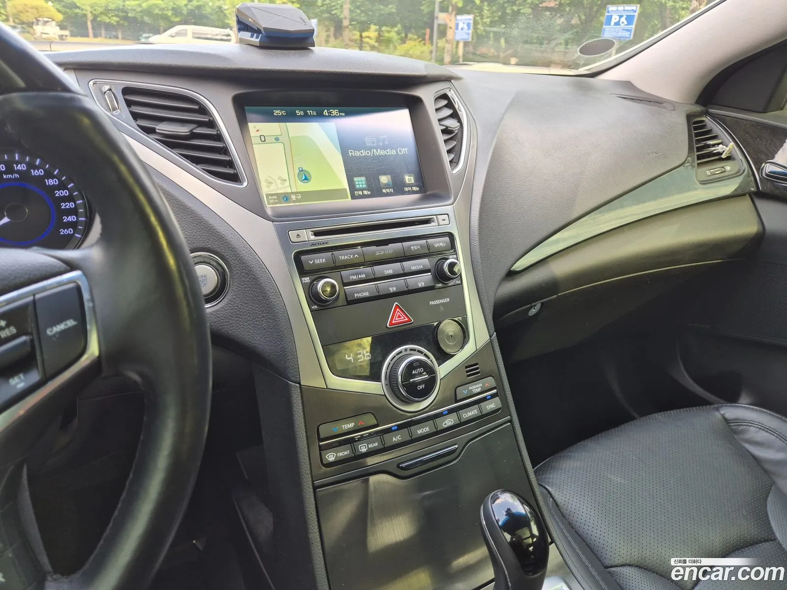 Hyundai Grandeur HG 2015 — 16