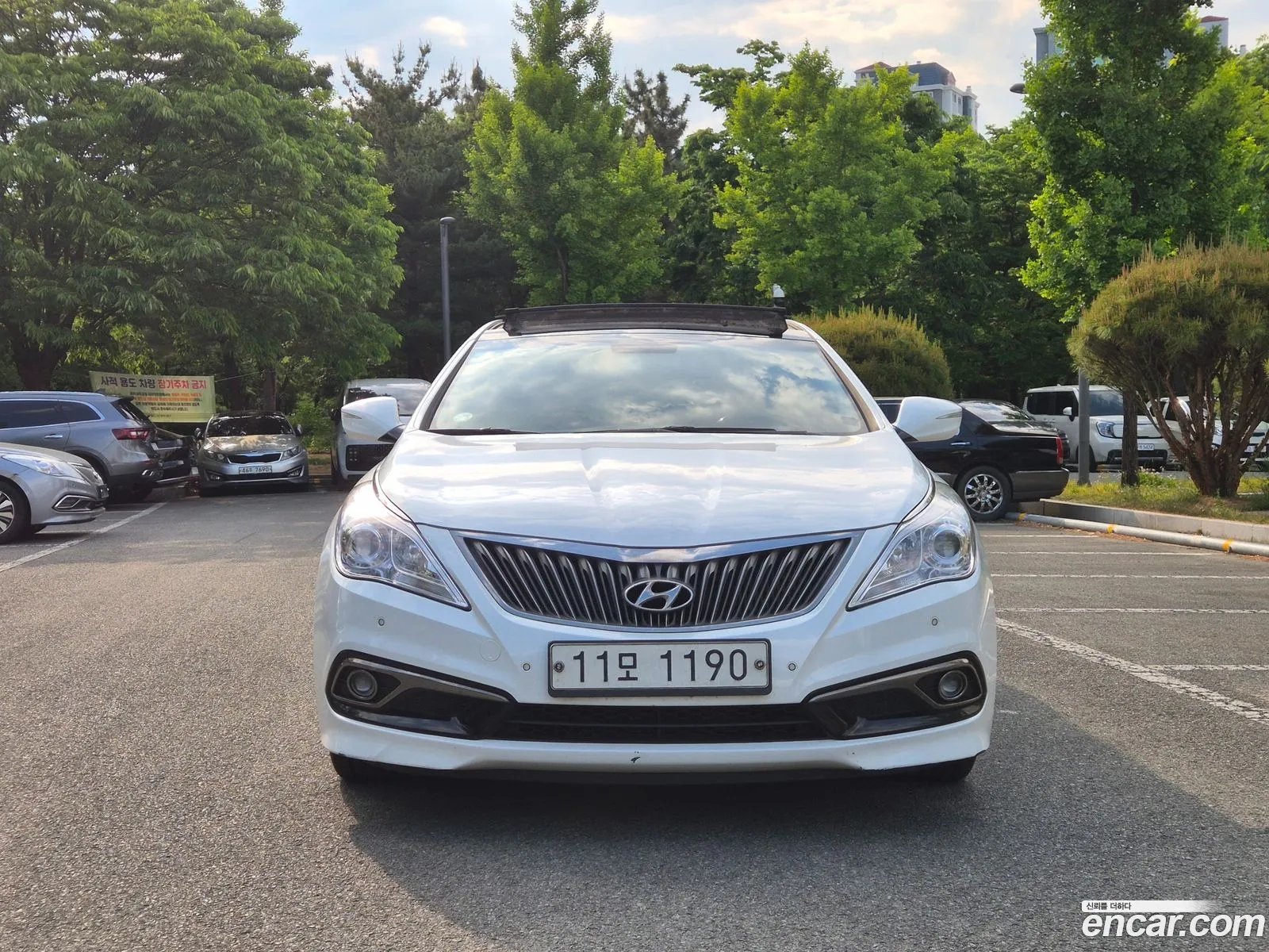 Hyundai Grandeur HG 2015 — 19