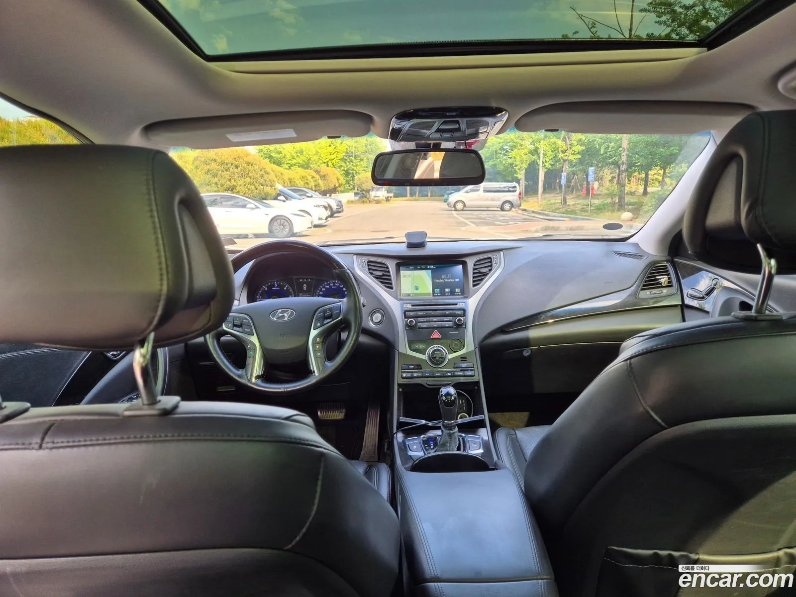 Hyundai Grandeur HG 2015 — 20