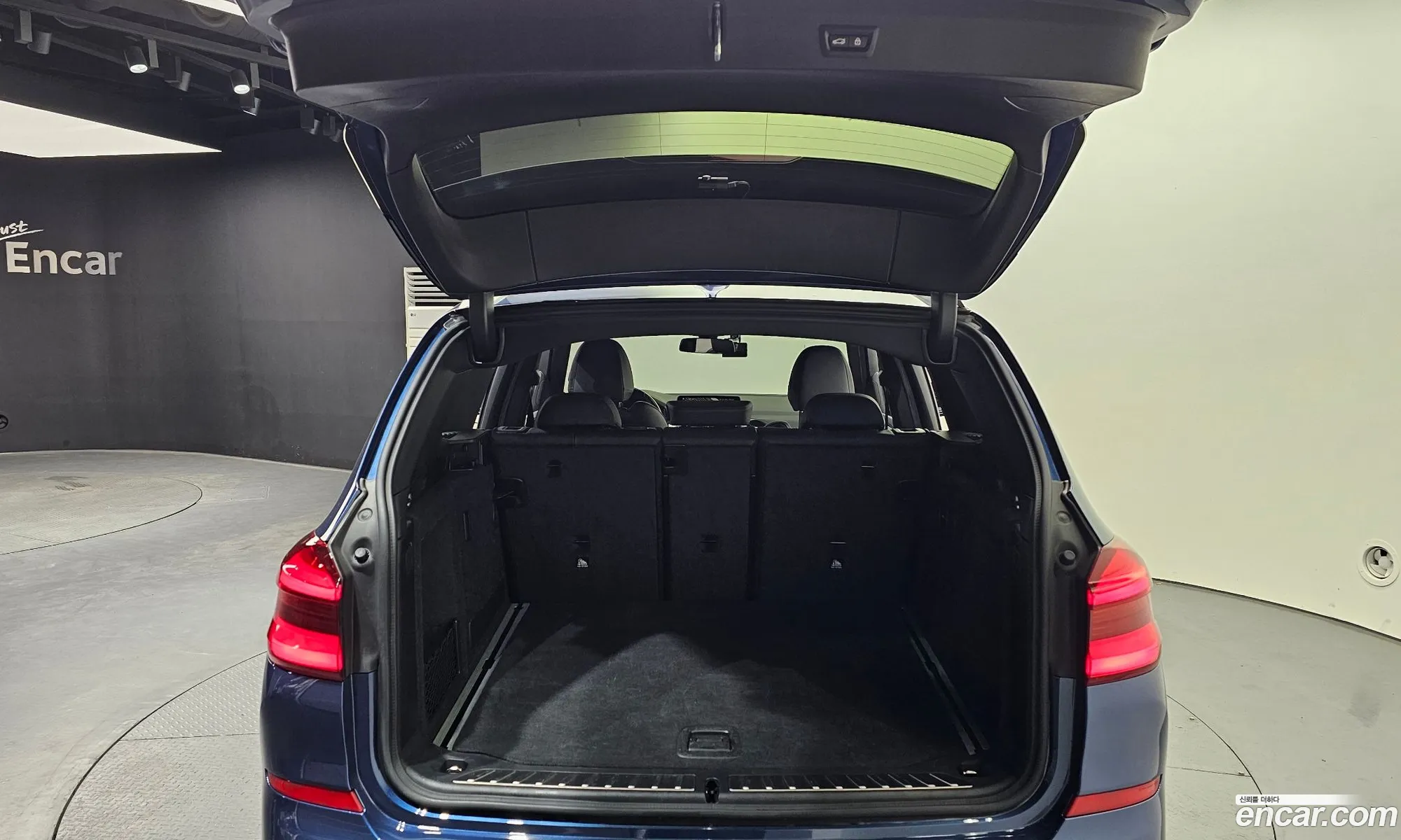 BMW X3 2019 WBATX3109KLF52526 — 3
