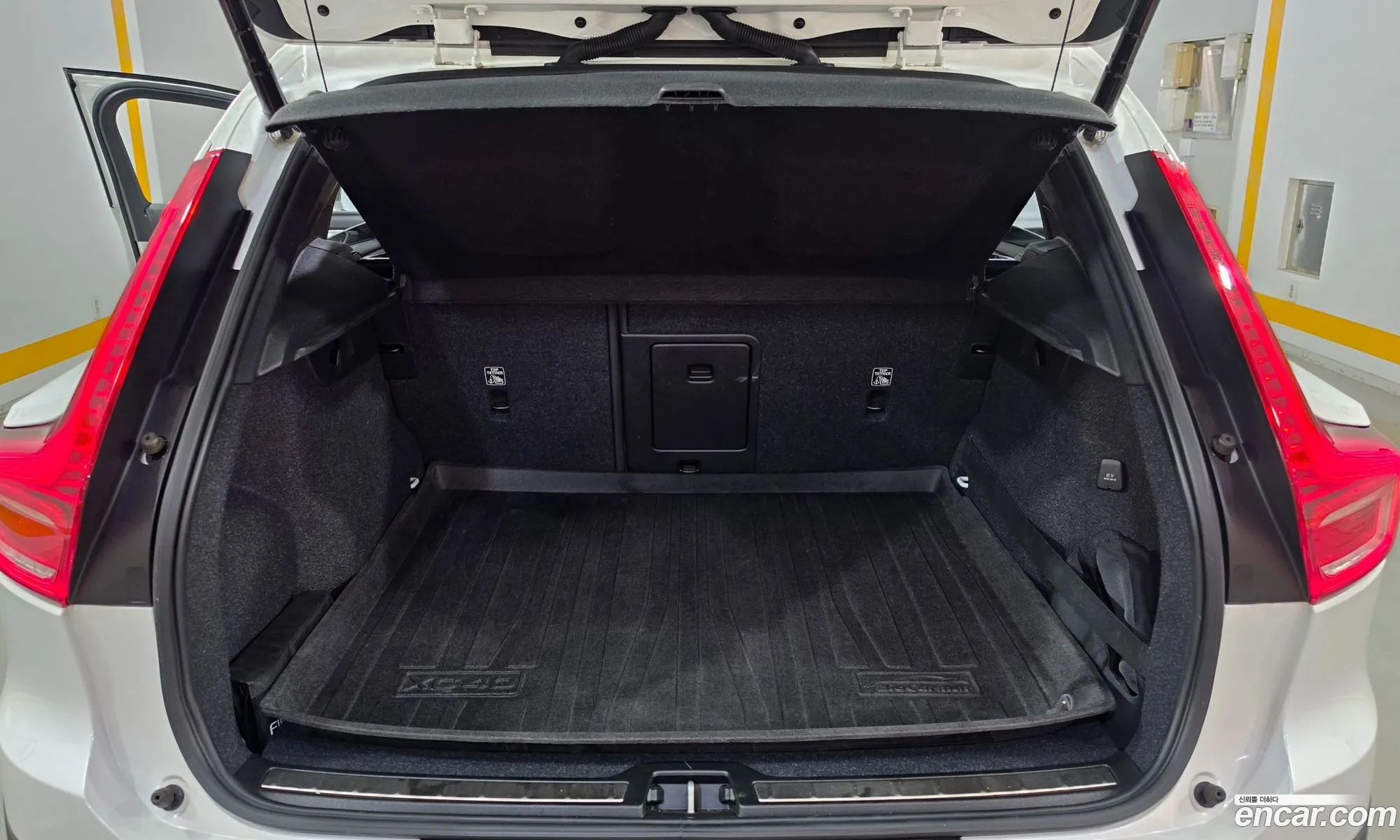 Volvo XC40 2020 — 12