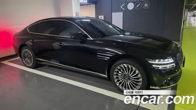 Genesis Electrified G80 2023 — 3